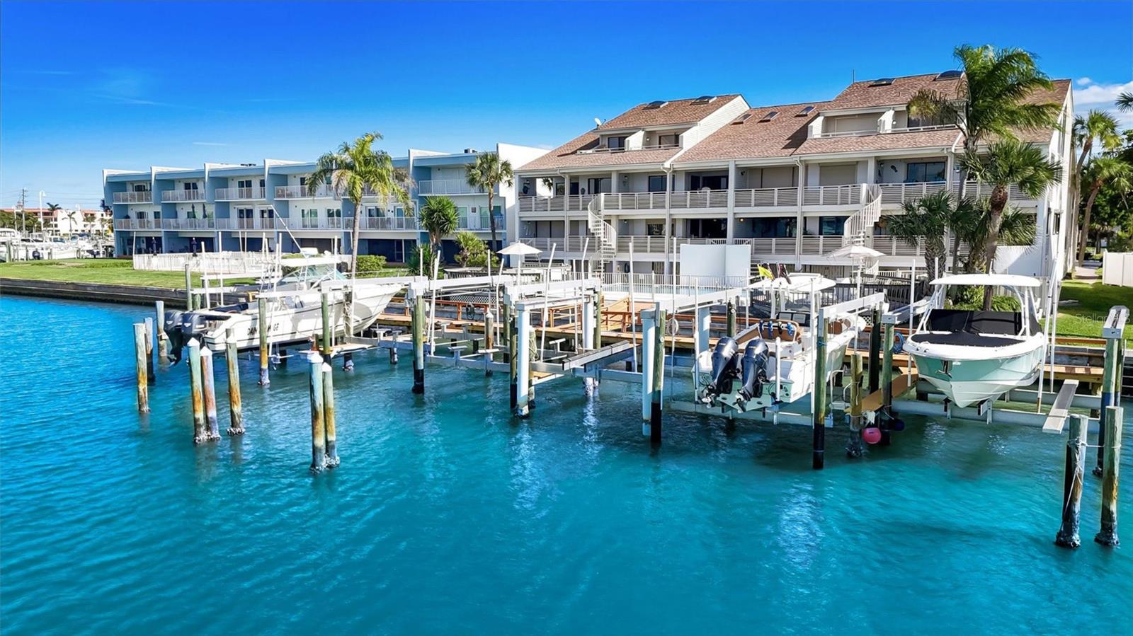 Image 39 of 42 For 350 Pinellas Bayway S 2