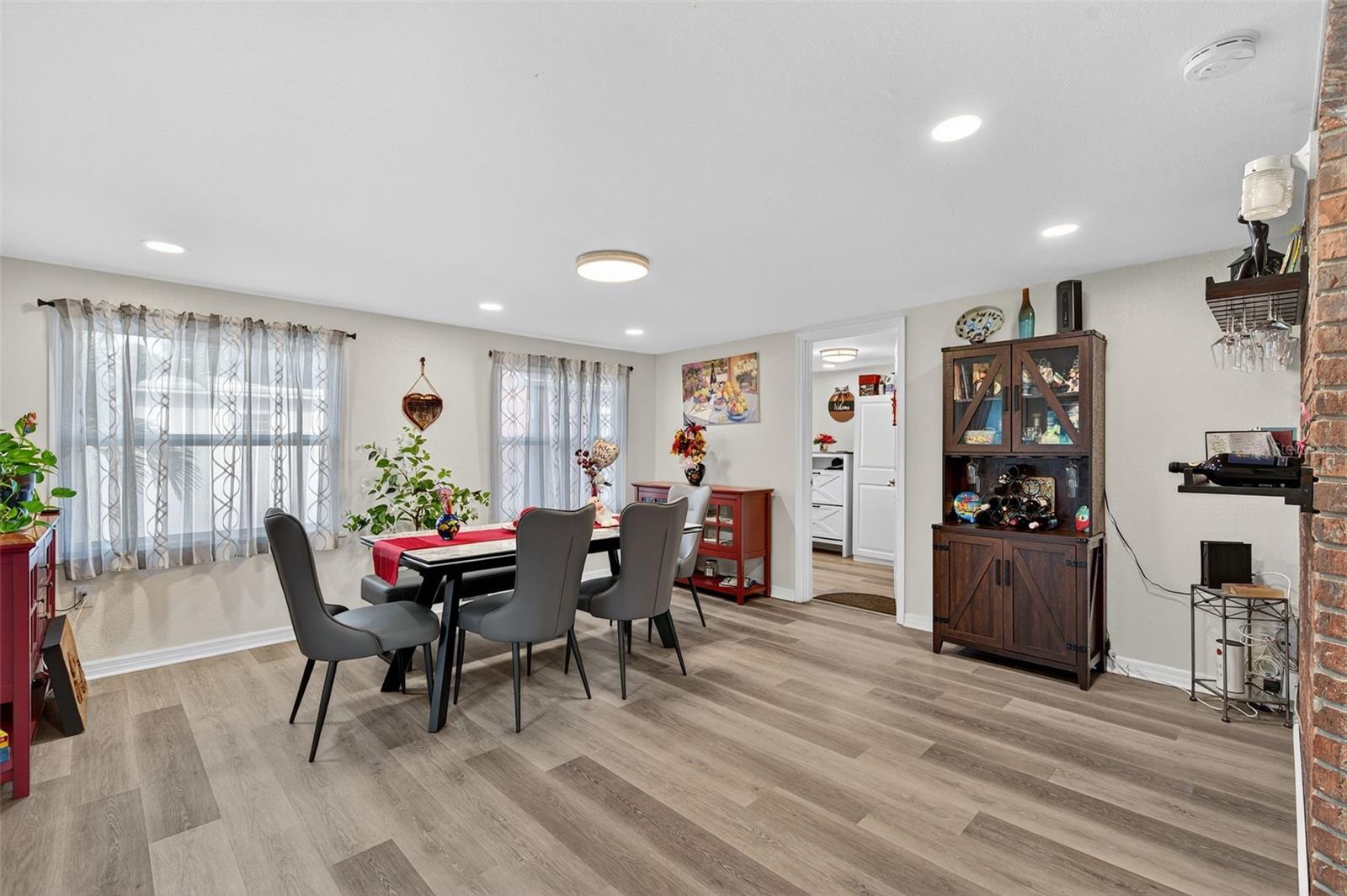 Image 12 of 56 For 11761 80th Avenue