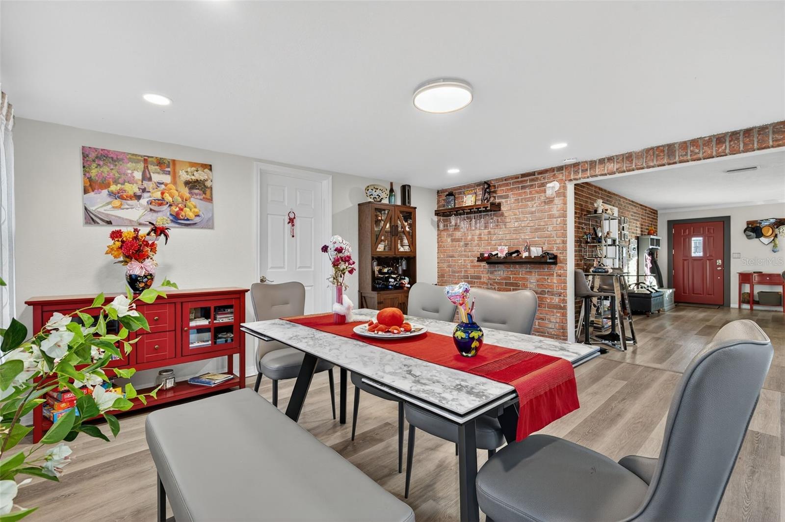 Image 24 of 56 For 11761 80th Avenue