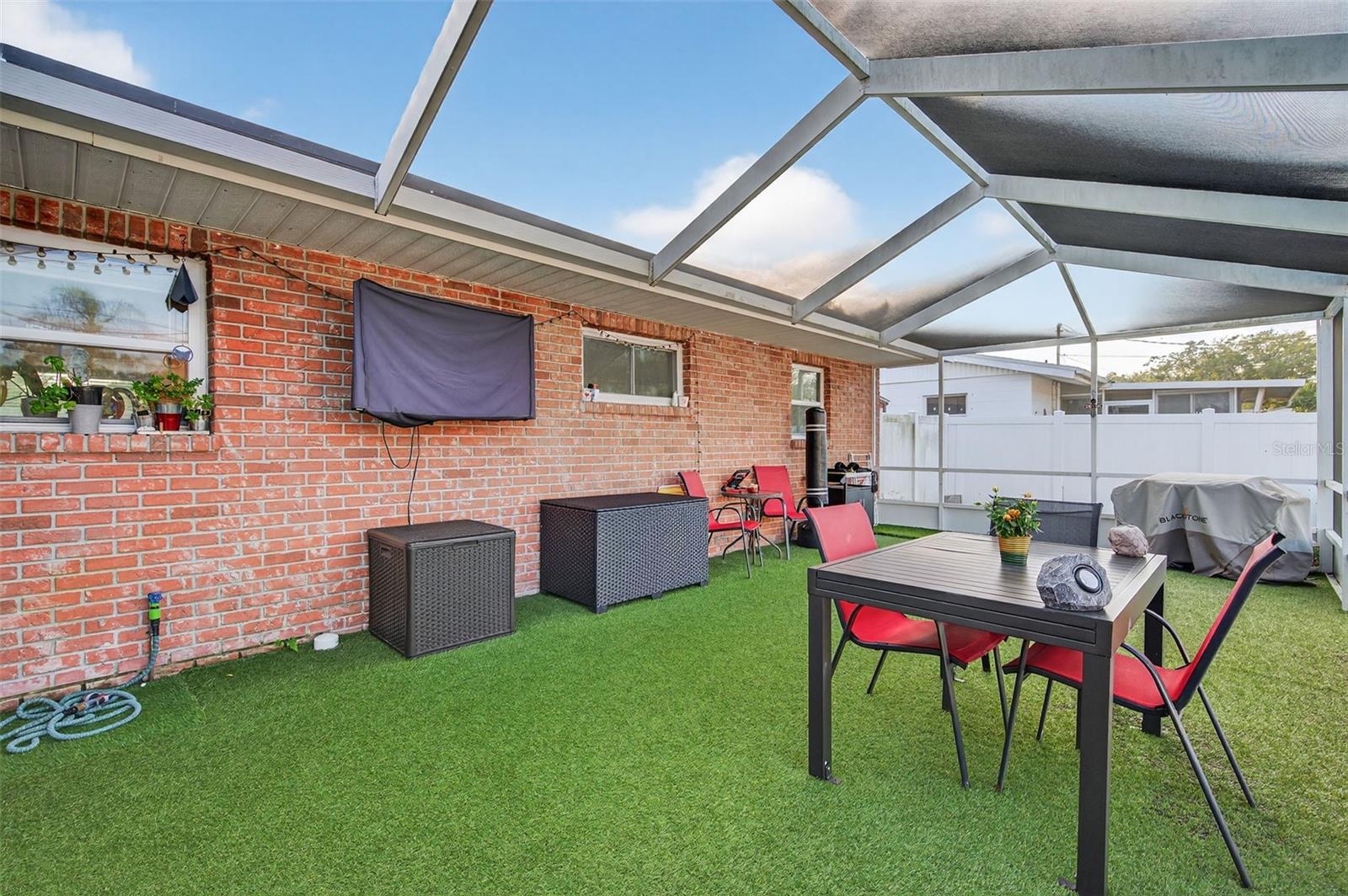 Image 27 of 56 For 11761 80th Avenue