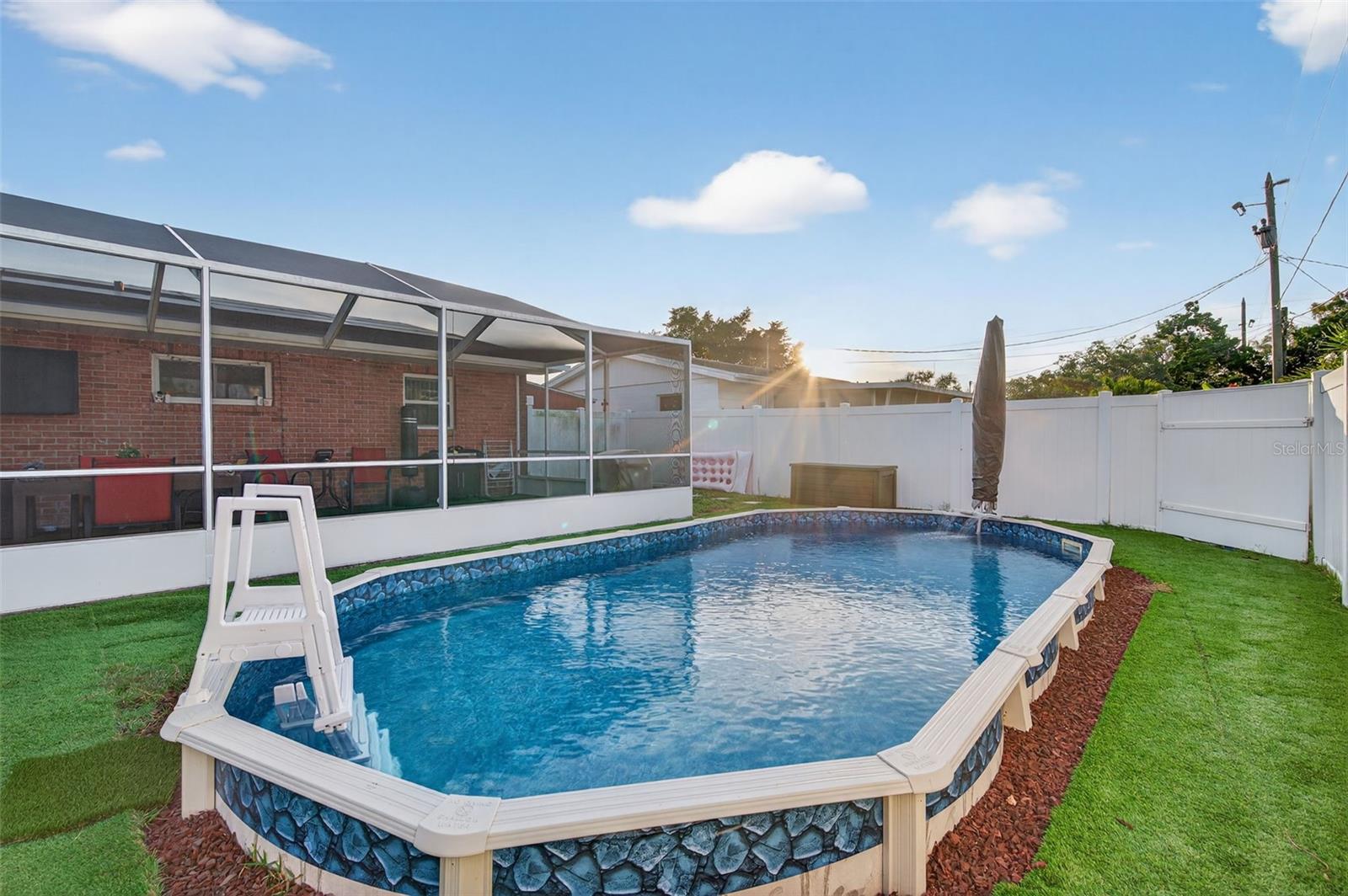 Image 30 of 56 For 11761 80th Avenue