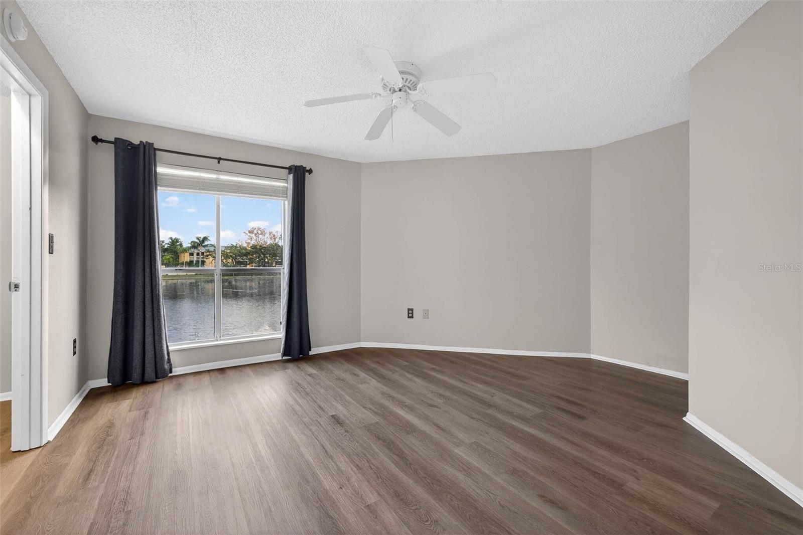 Image 14 of 30 For 115 112th Avenue Ne 603