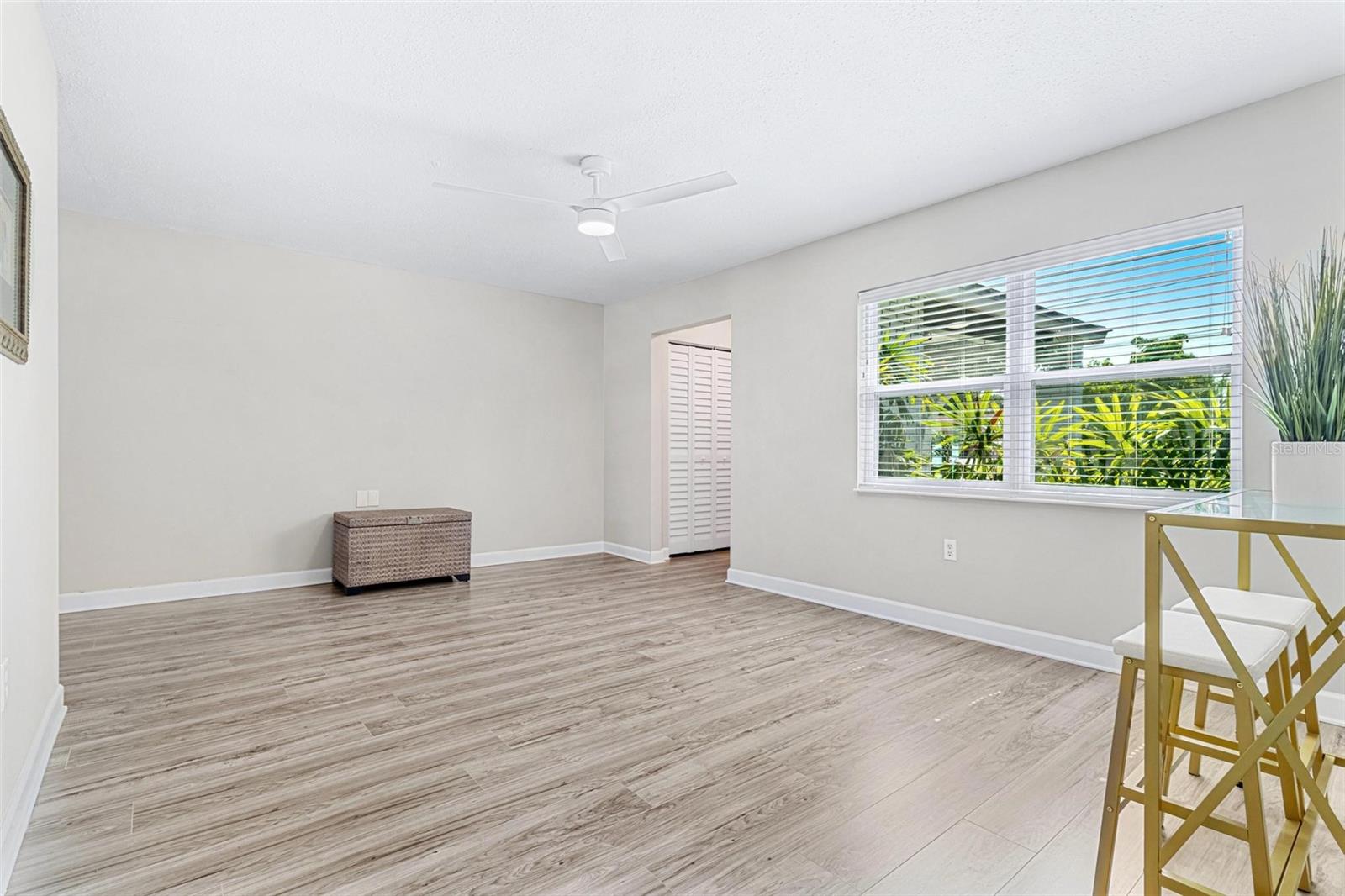 Image 6 of 33 For 5127 Caesar Way S