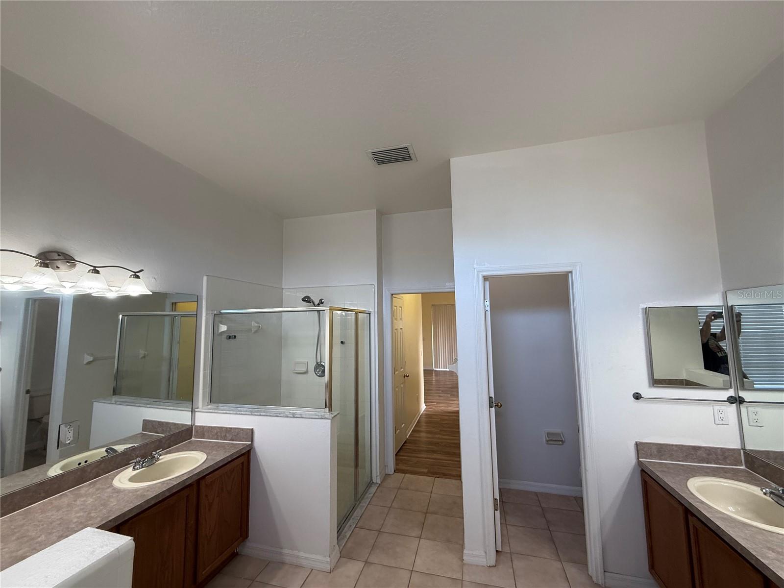 Image 20 of 24 For 12032 Timber Hill Drive