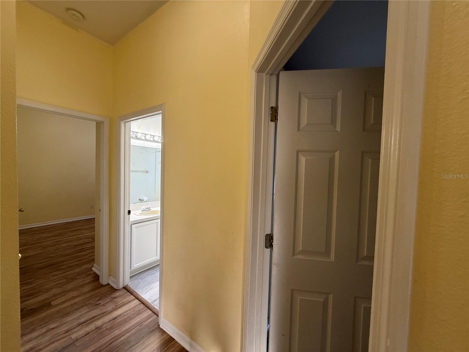 Image 22 of 24 For 12032 Timber Hill Drive