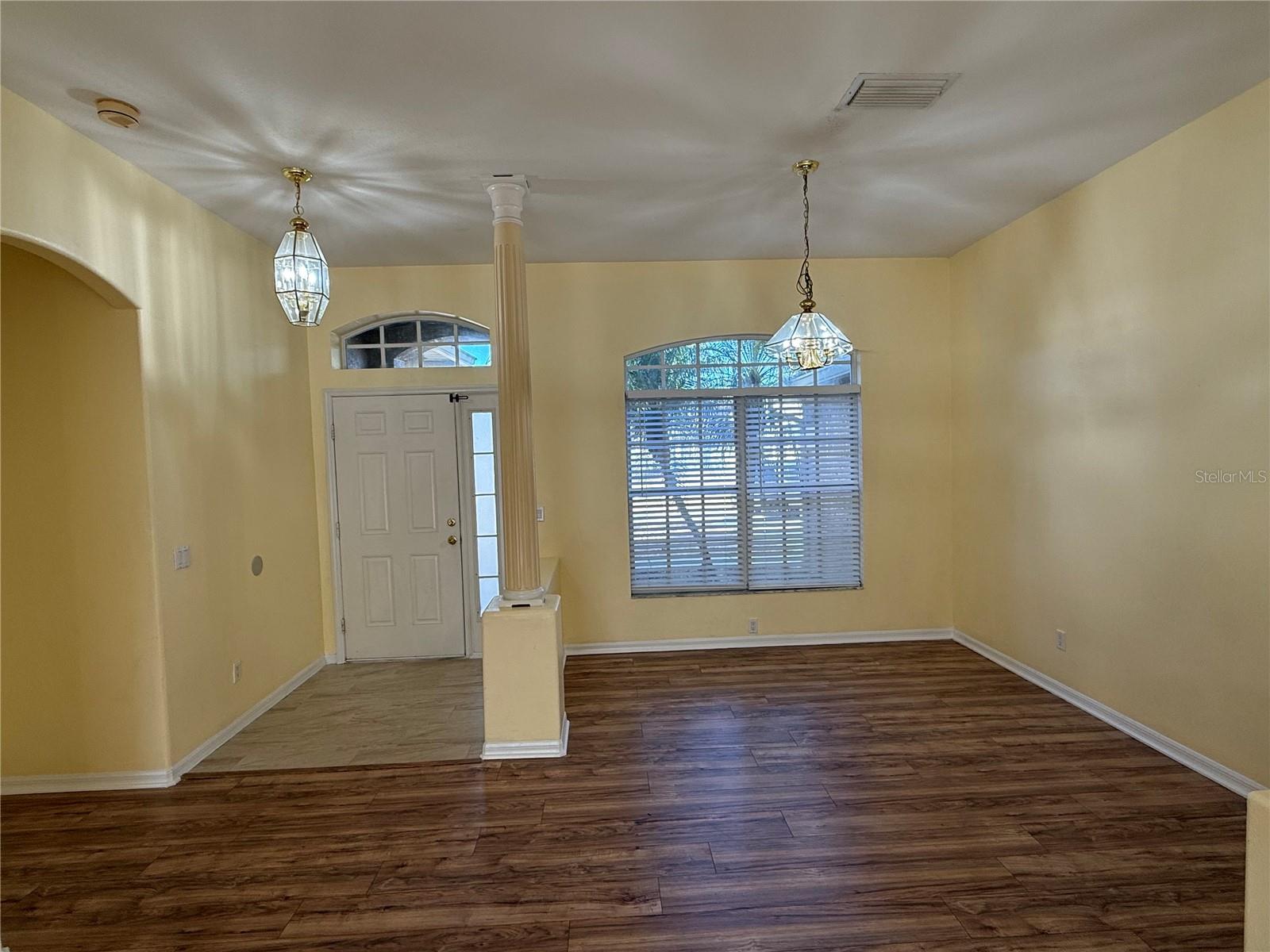 Image 4 of 24 For 12032 Timber Hill Drive