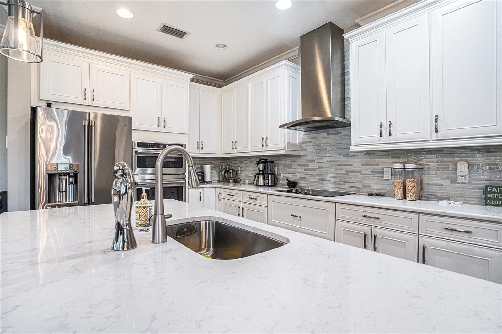 Image 4 of 74 For 2515 63rd Terrace E