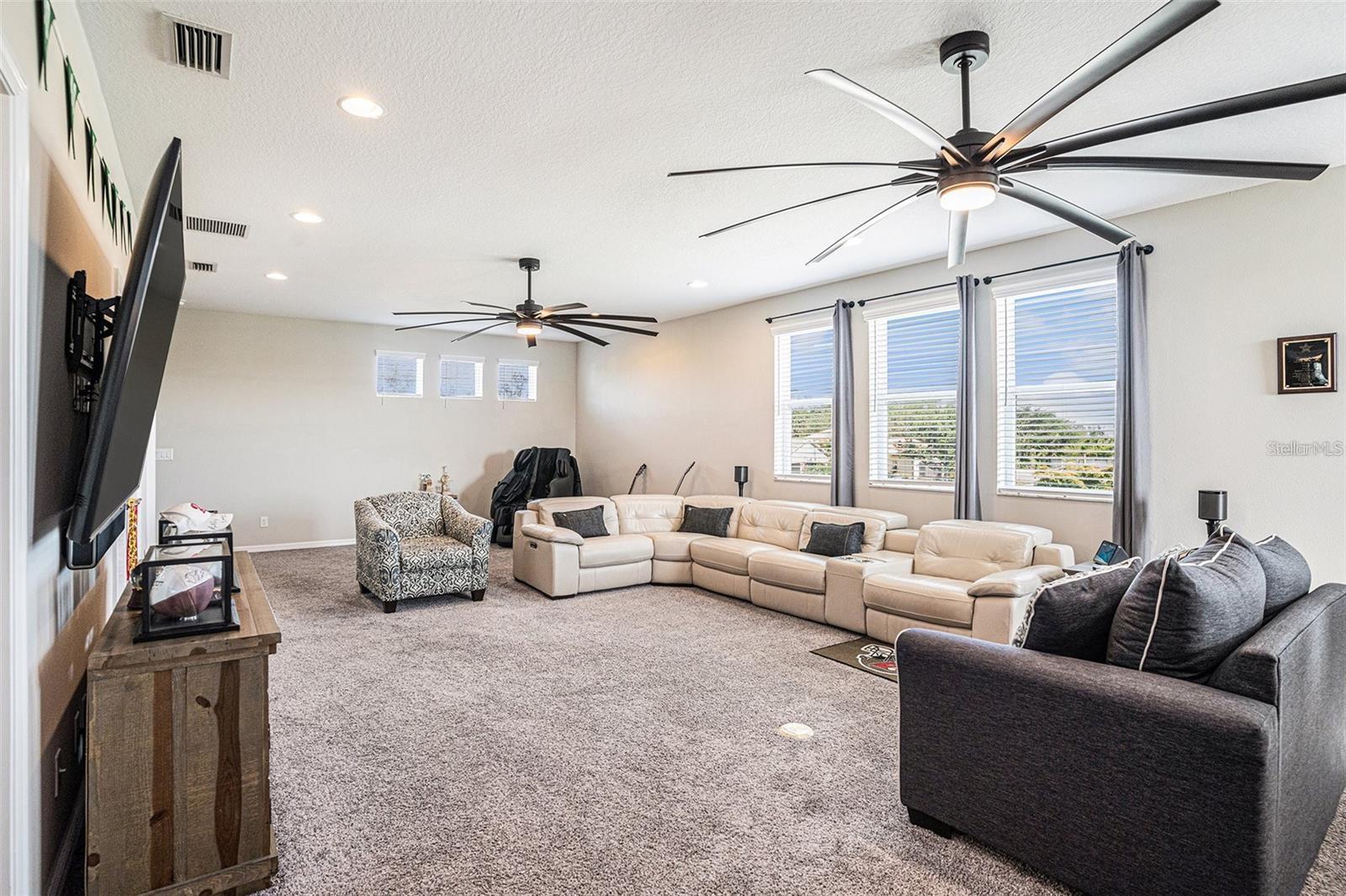 Image 47 of 74 For 2515 63rd Terrace E