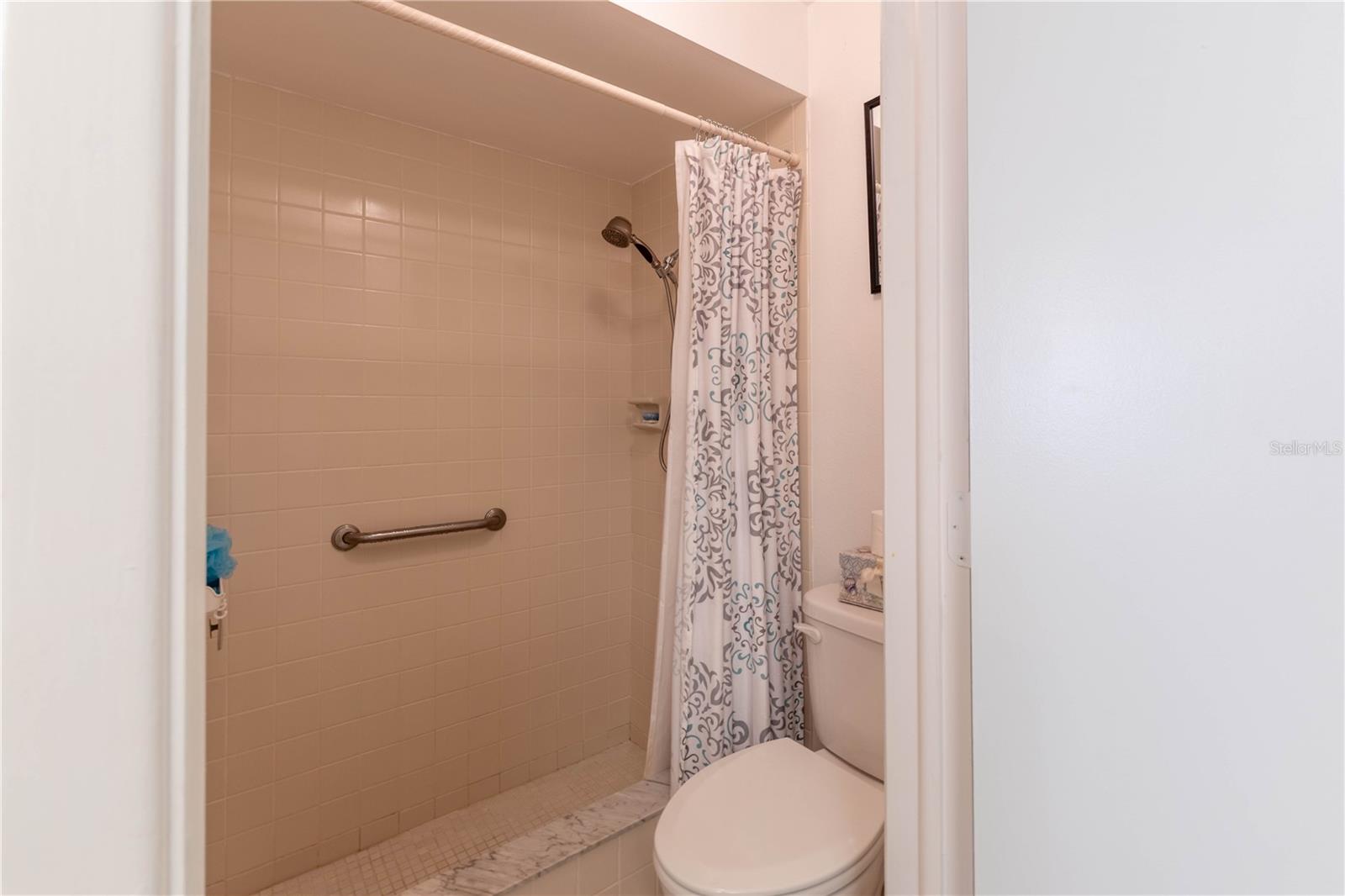 Image 14 of 25 For 1833 Rising Sun Drive