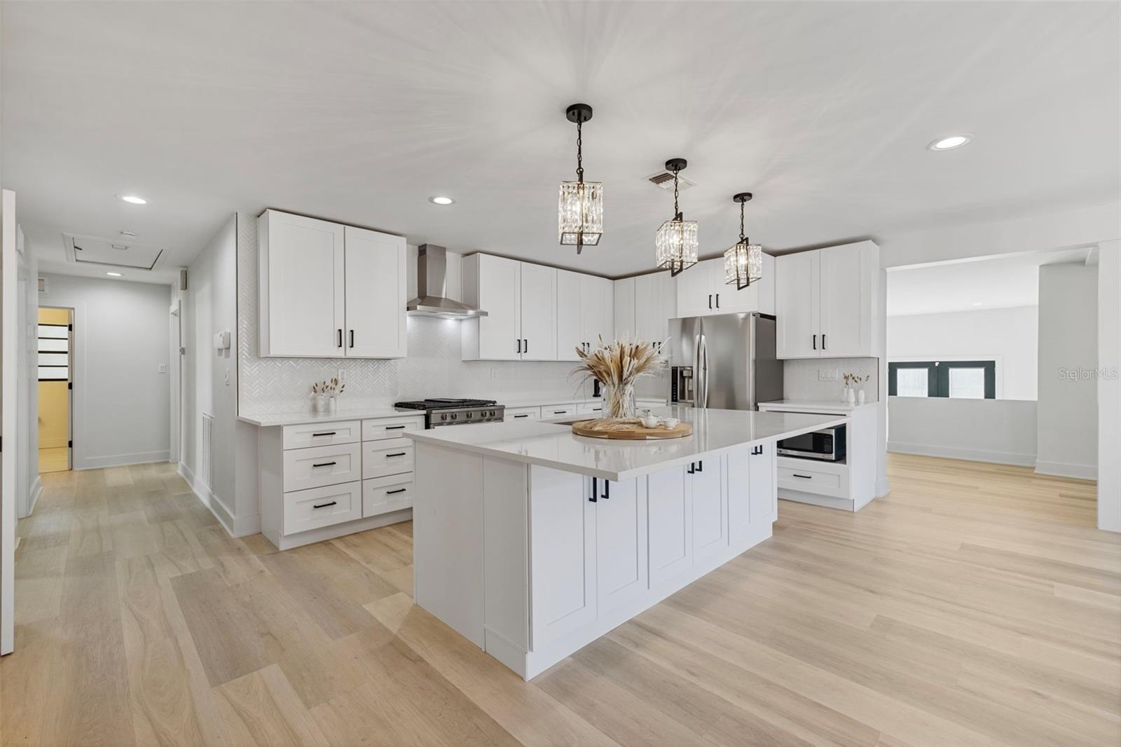 Image 10 of 89 For 3406 Swann Avenue