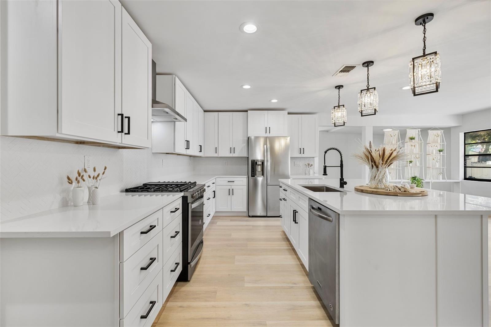 Image 14 of 89 For 3406 Swann Avenue