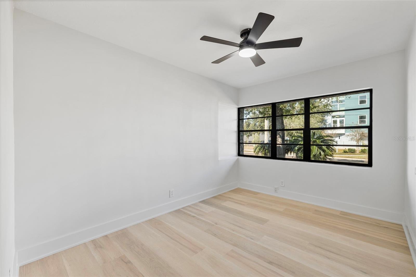 Image 17 of 89 For 3406 Swann Avenue