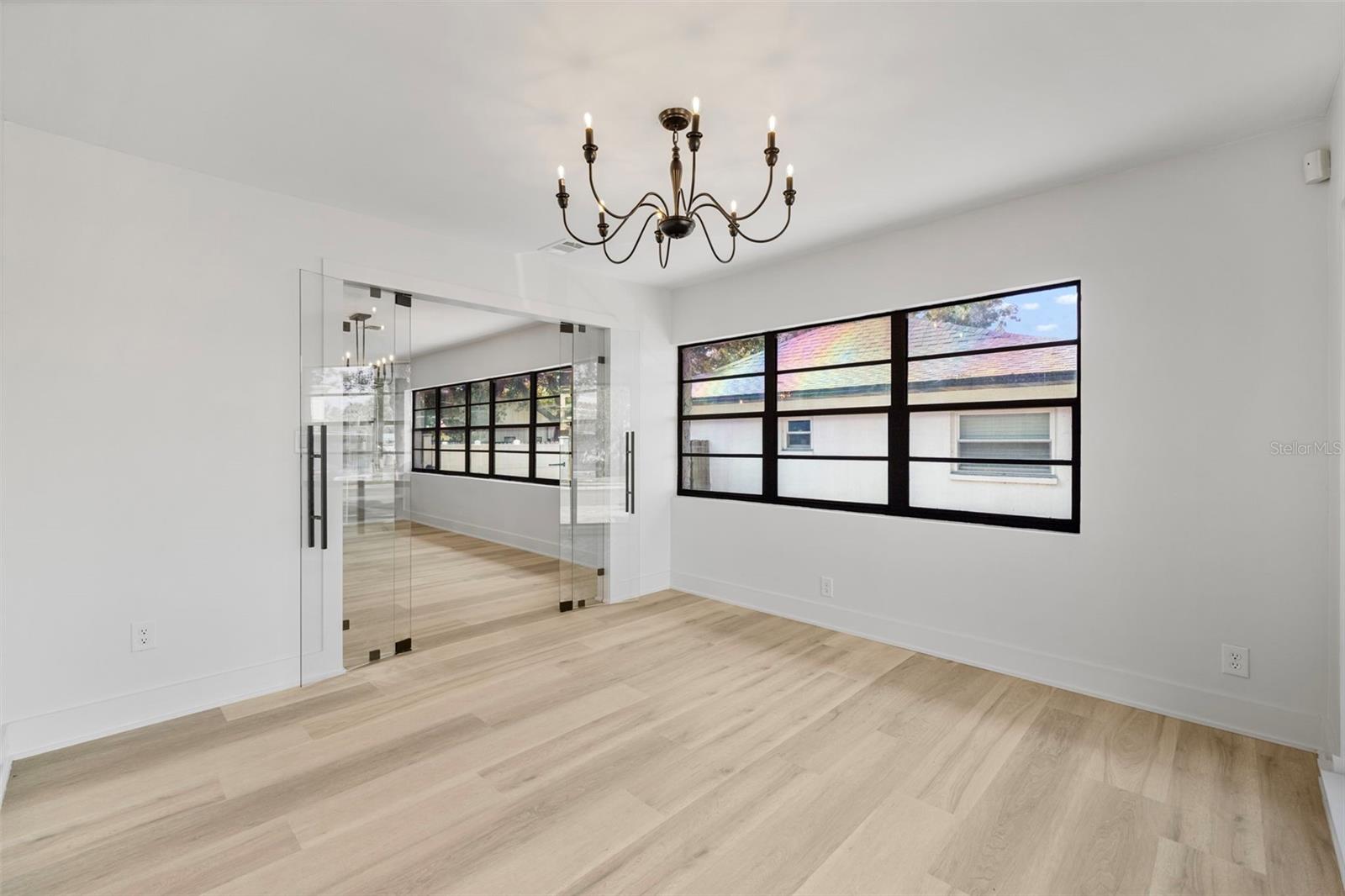 Image 35 of 89 For 3406 Swann Avenue