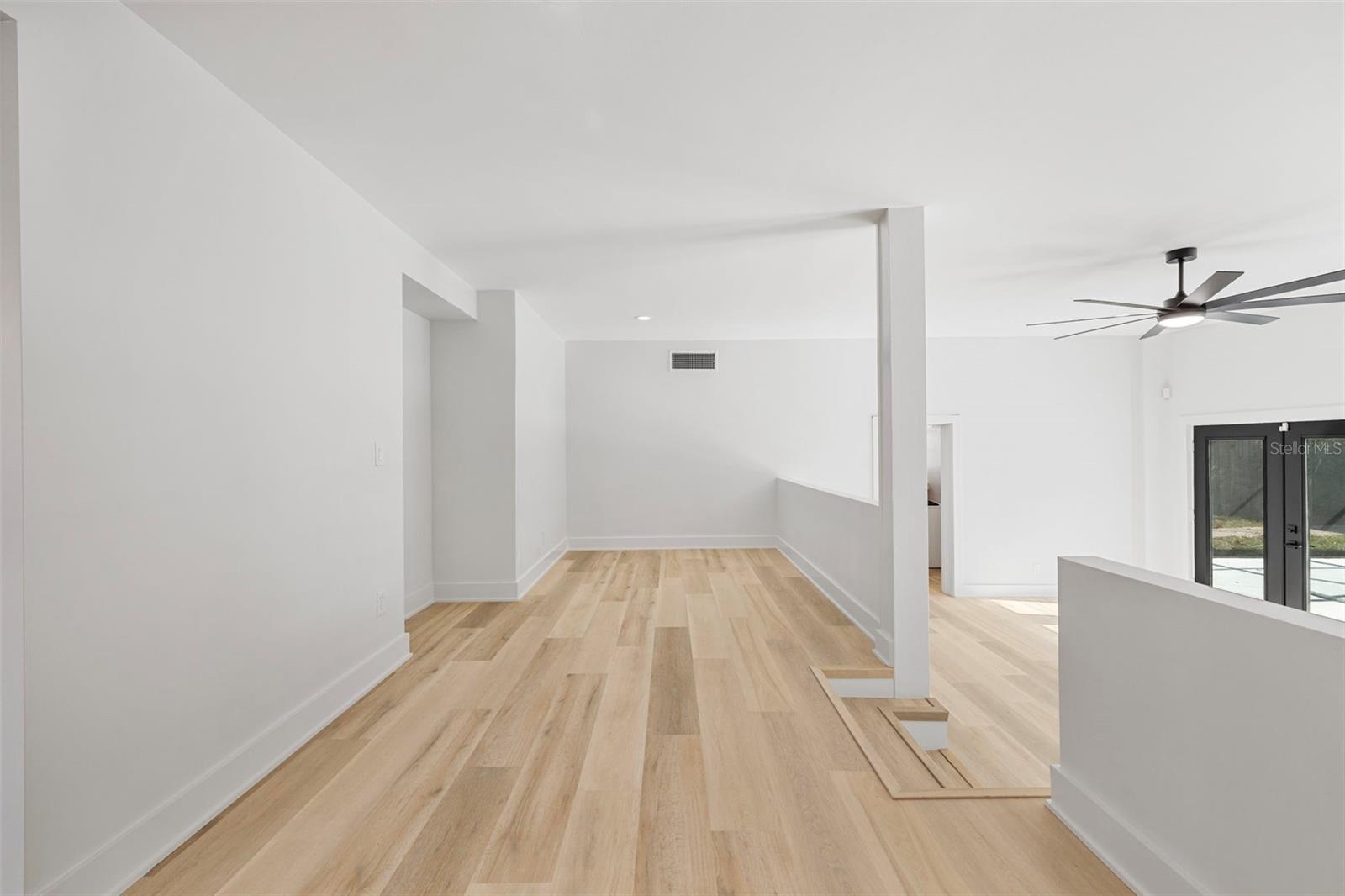 Image 43 of 89 For 3406 Swann Avenue