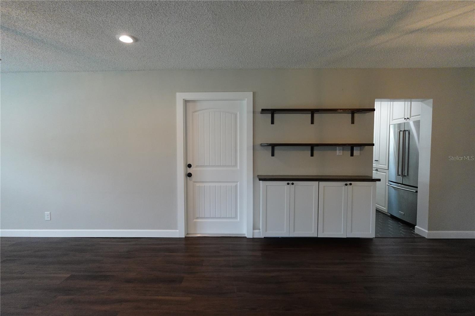 Image 18 of 31 For 2733 Woodland Hills Avenue