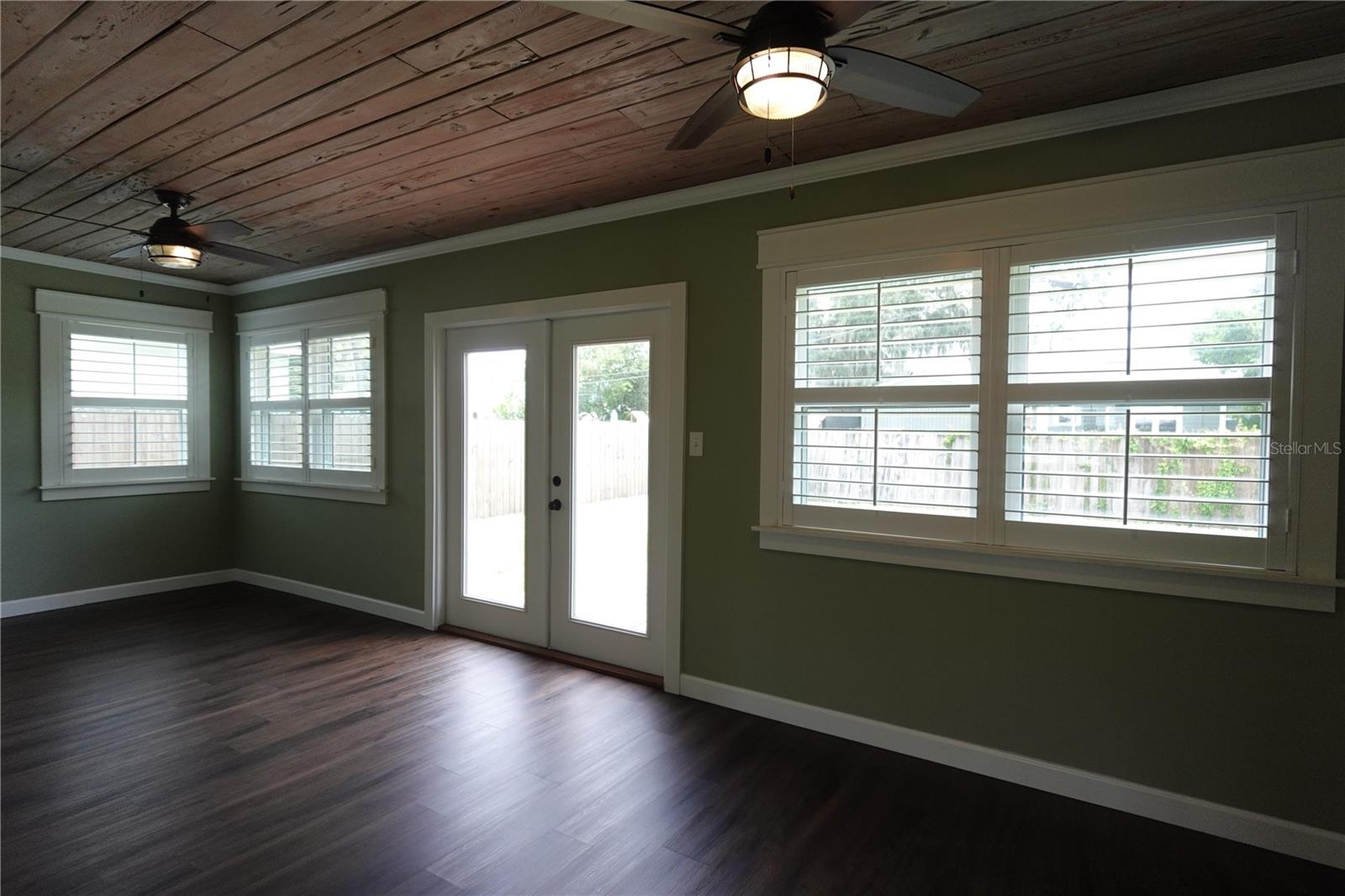 Image 28 of 31 For 2733 Woodland Hills Avenue