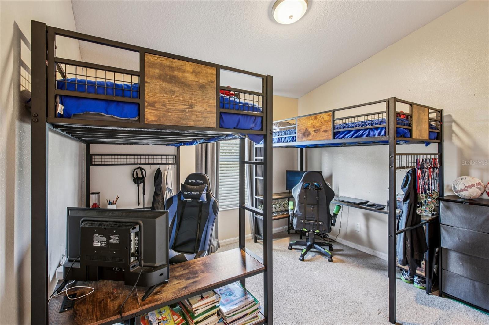 Image 15 of 27 For 1252 Beckenham Way