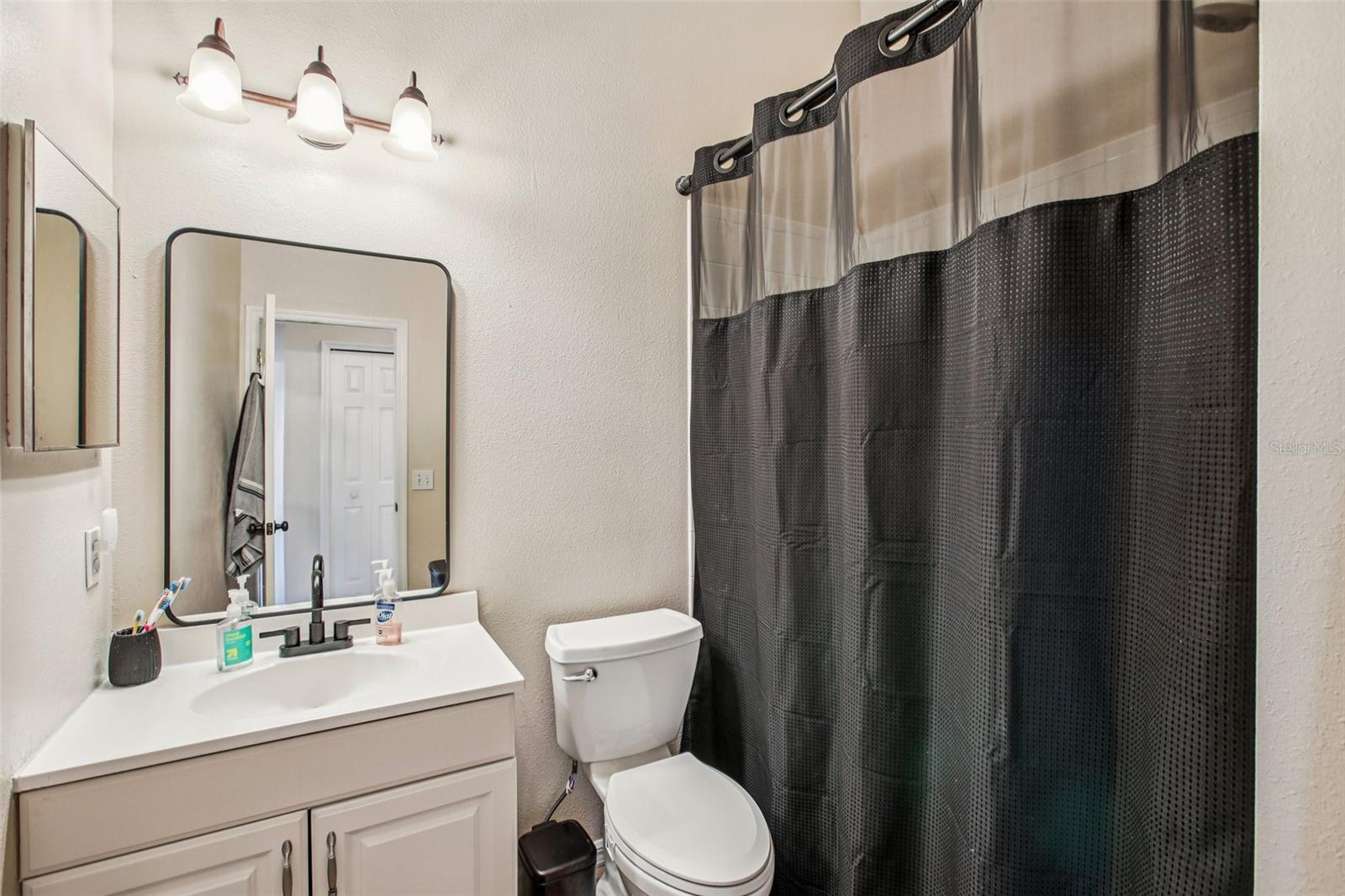 Image 19 of 27 For 1252 Beckenham Way