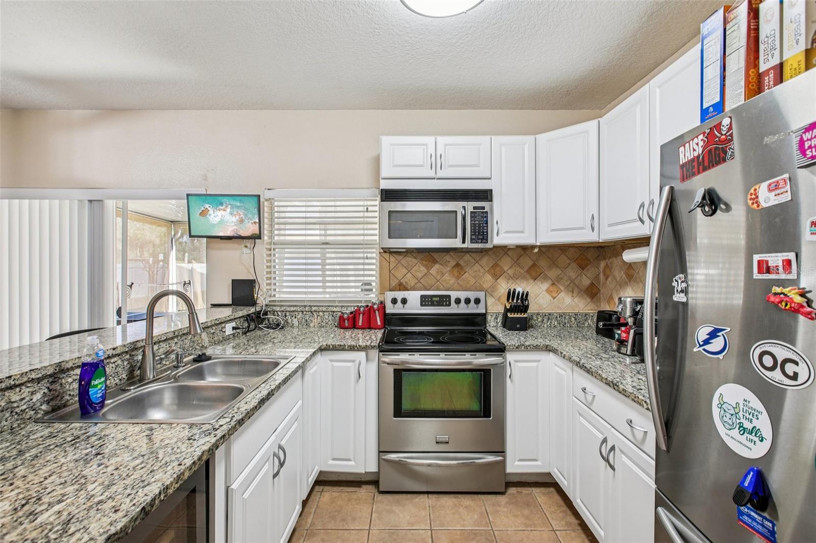 Image 8 of 27 For 1252 Beckenham Way