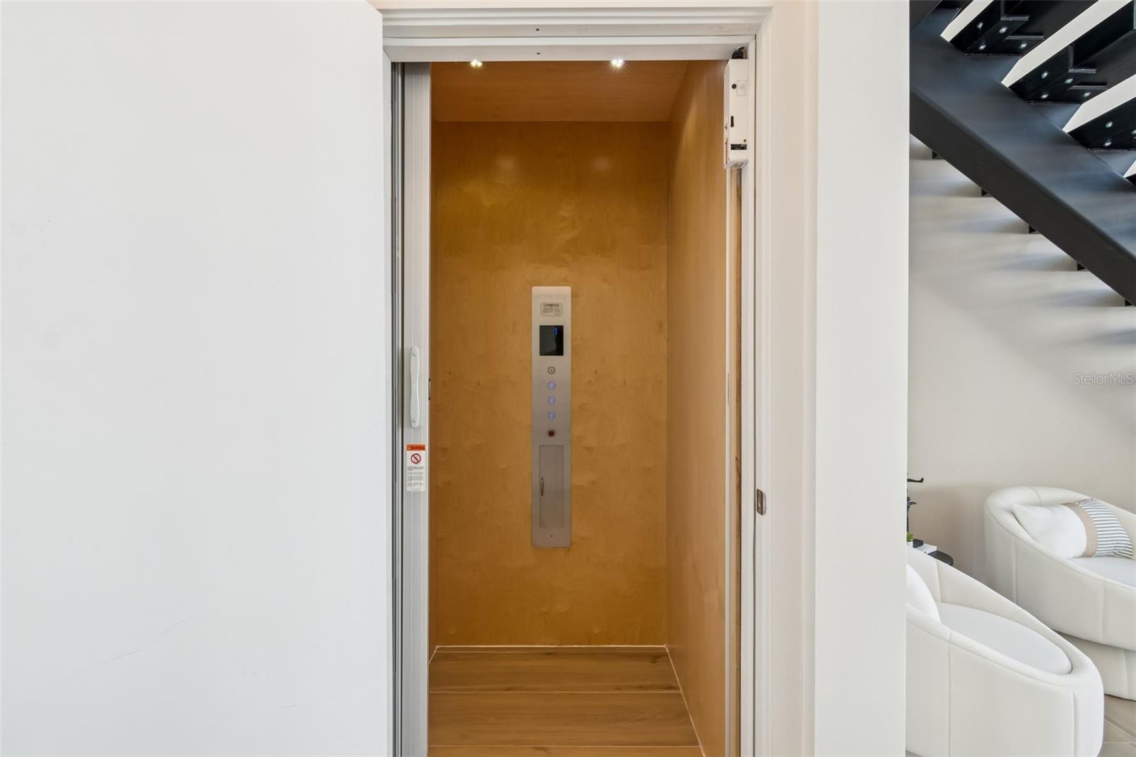 Image 26 of 100 For 1343 4th Street 202