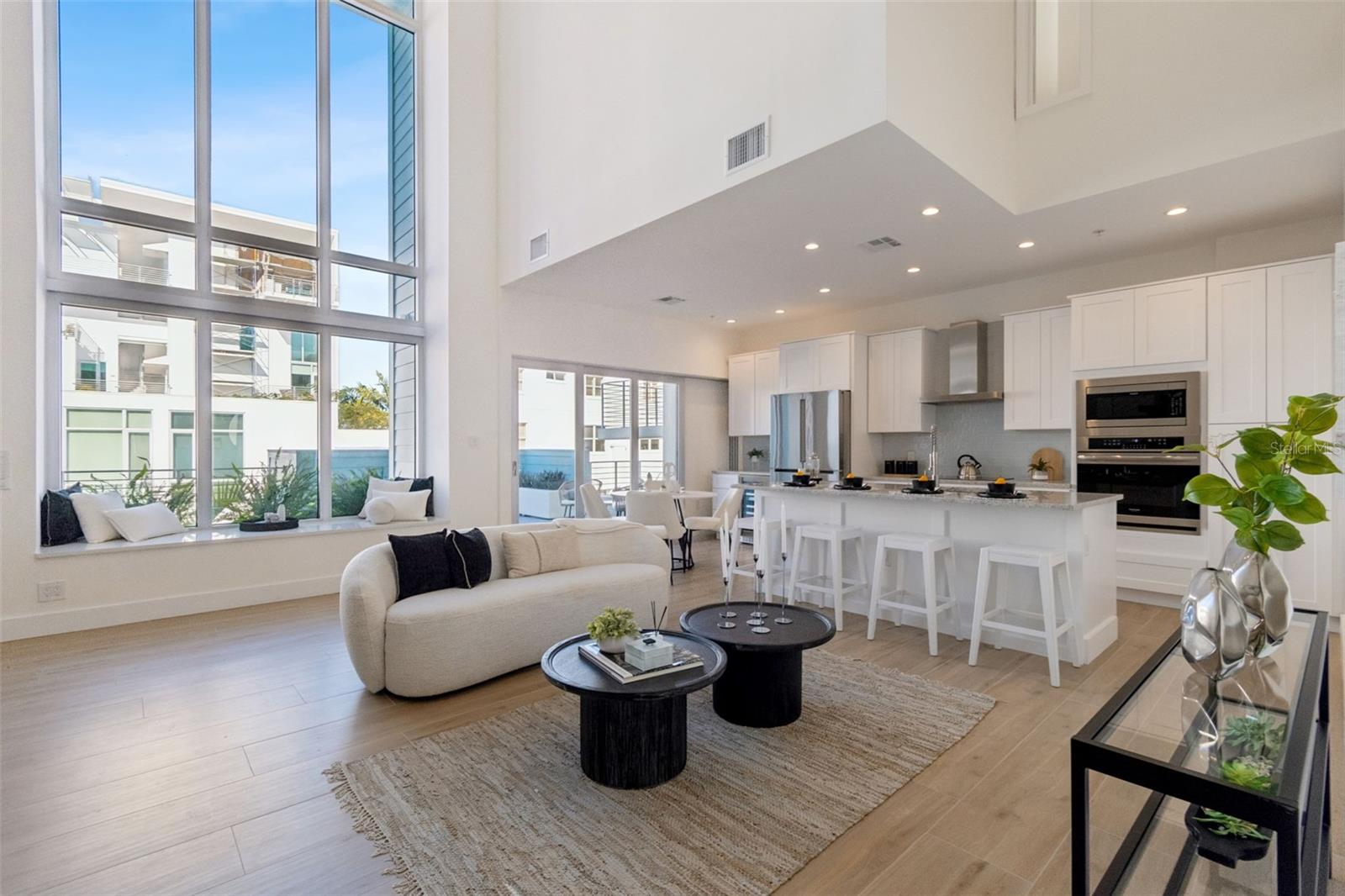 Image 3 of 100 For 1343 4th Street 202