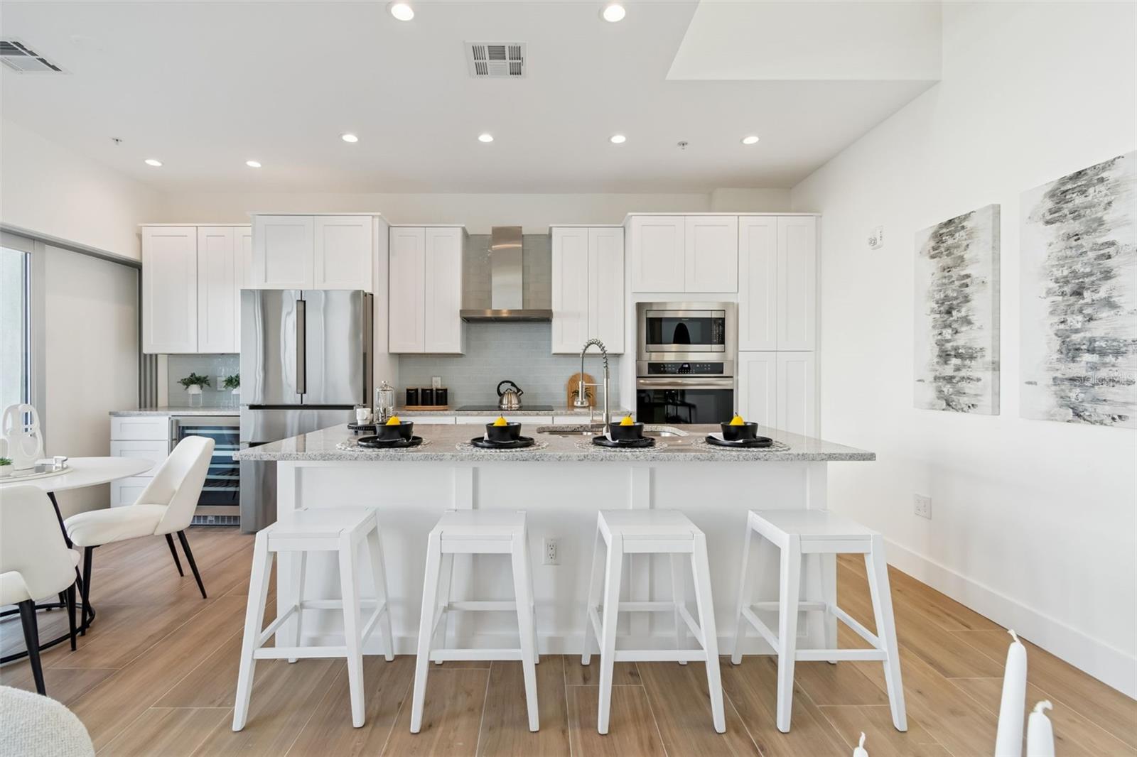 Image 37 of 100 For 1343 4th Street 202