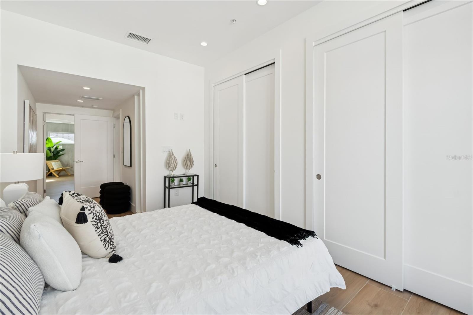 Image 55 of 100 For 1343 4th Street 202