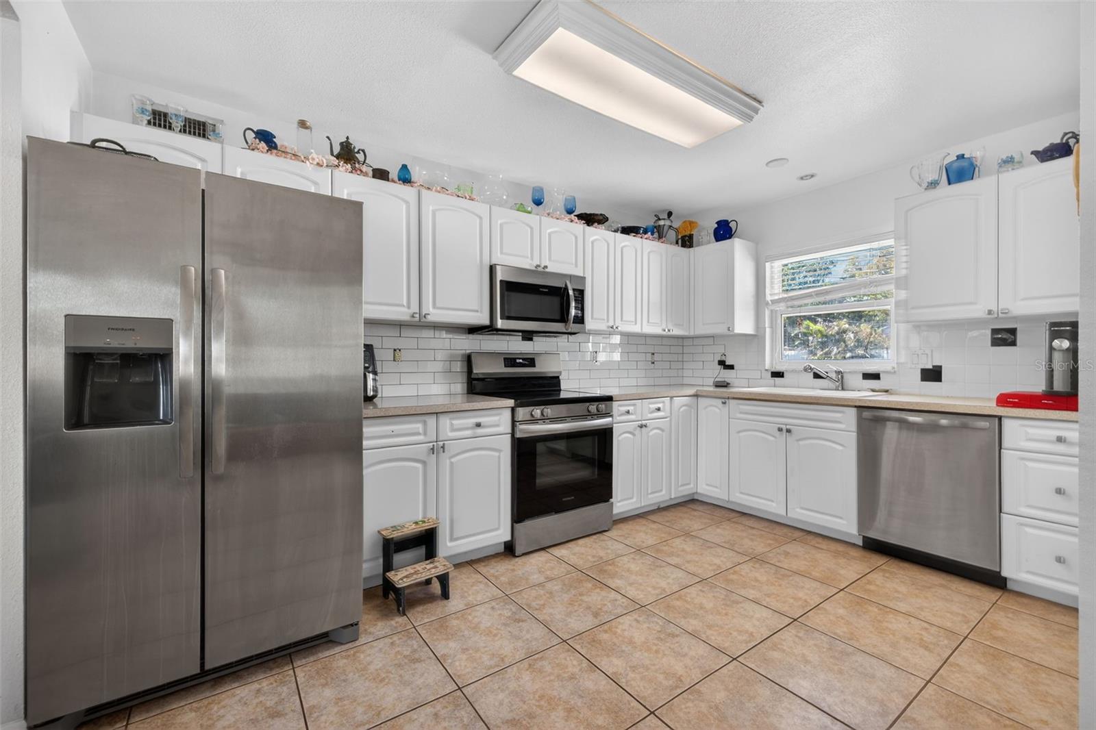 Image 6 of 20 For 15536 Bristol Circle E