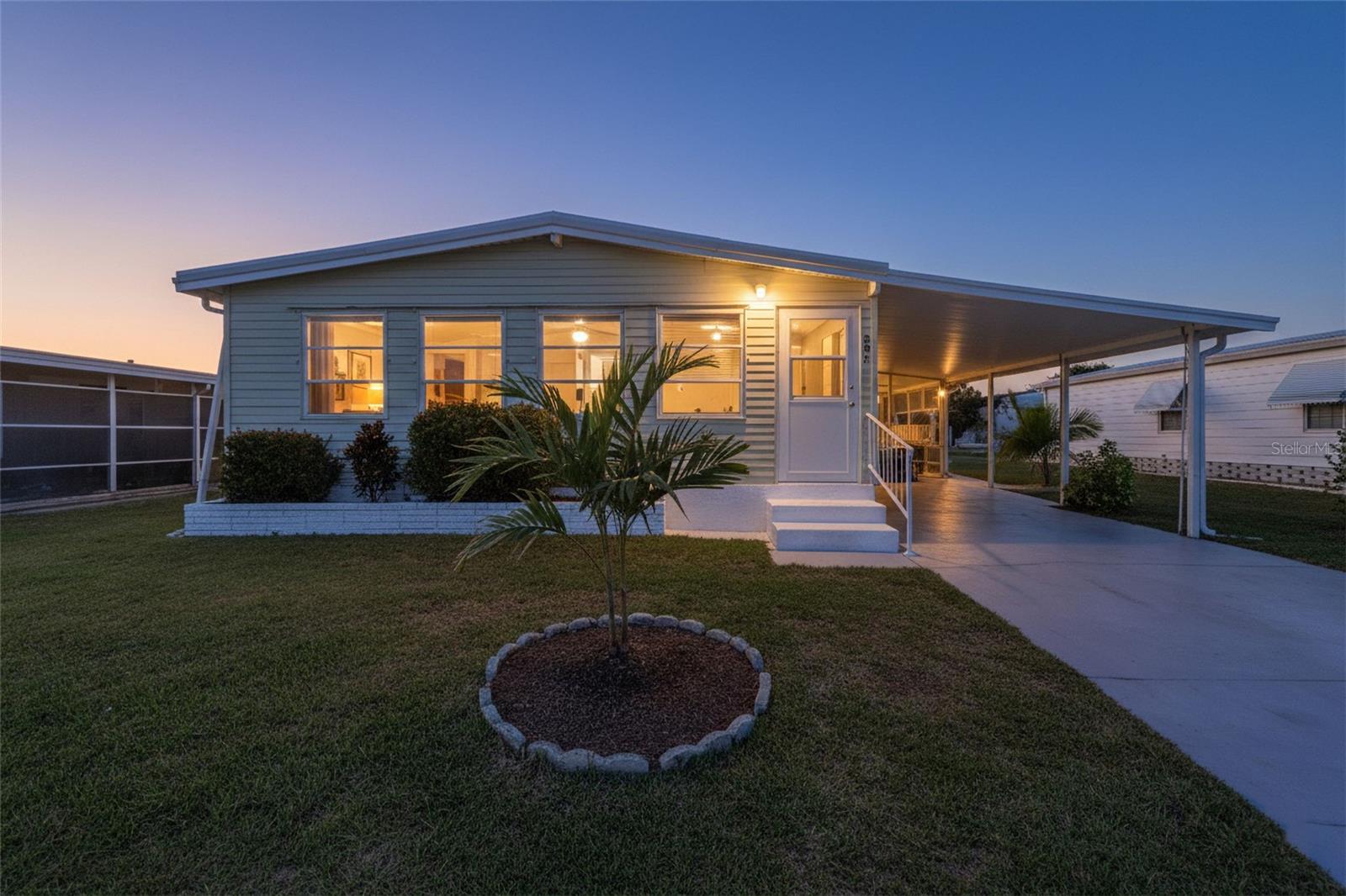 Image 2 of 74 For 537 La Playa Circle