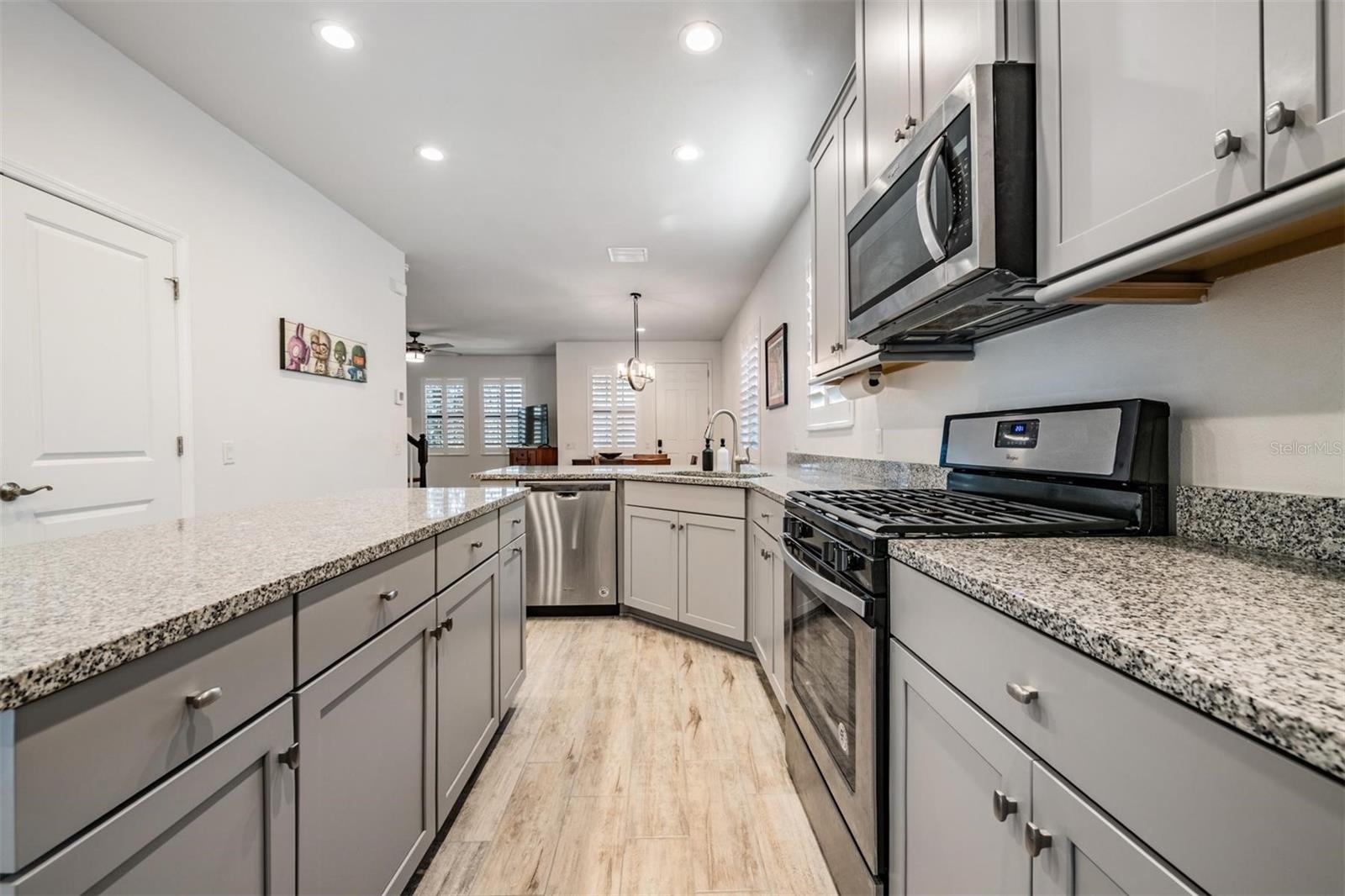 Image 18 of 43 For 5607 Hometown Lane