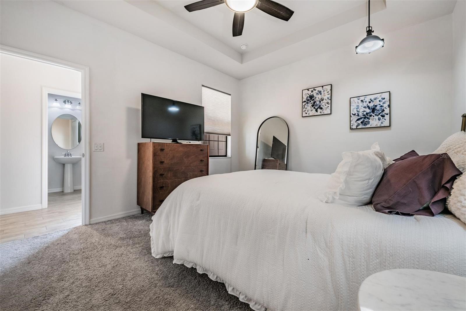 Image 22 of 43 For 5607 Hometown Lane