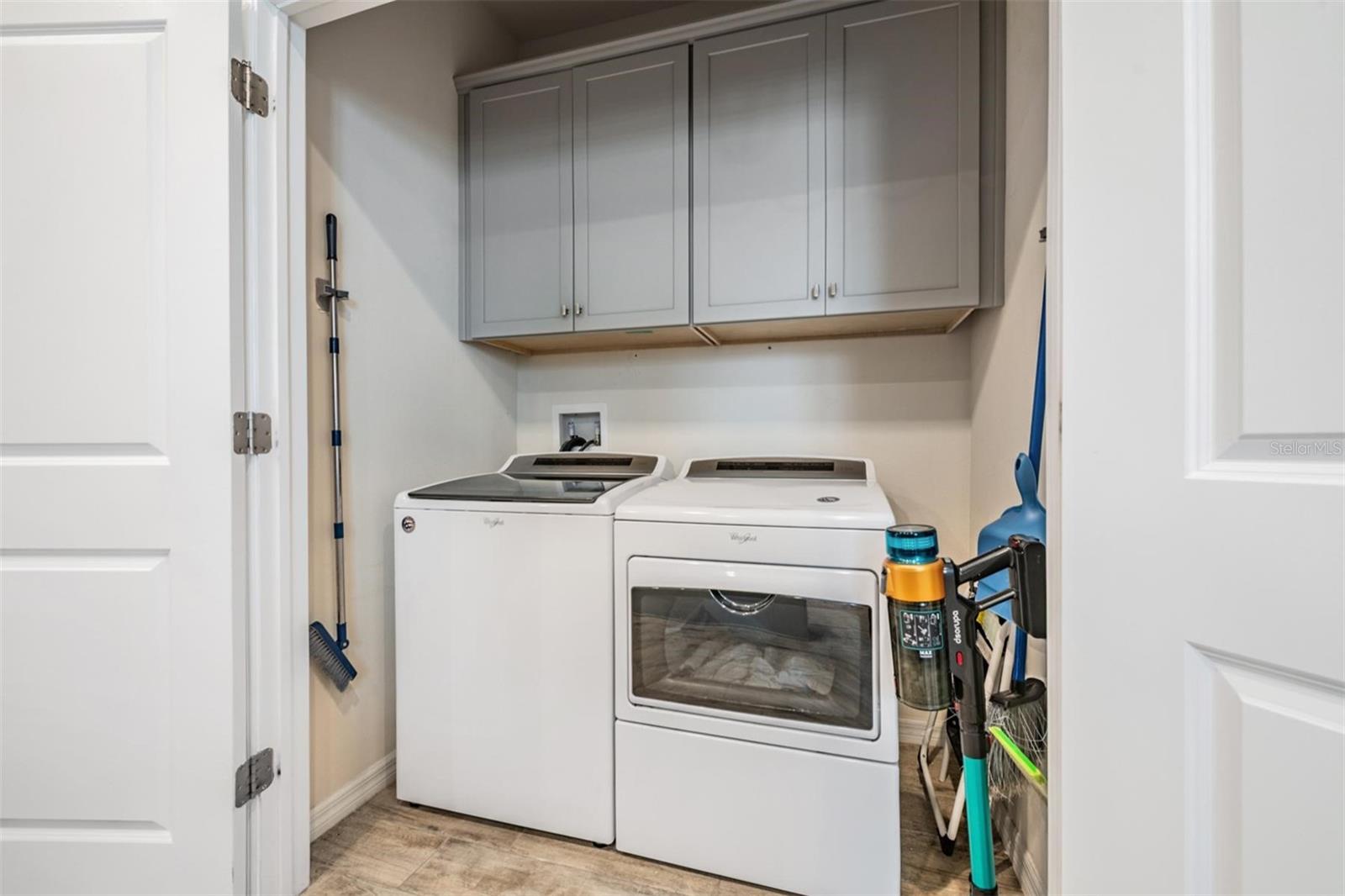 Image 26 of 43 For 5607 Hometown Lane