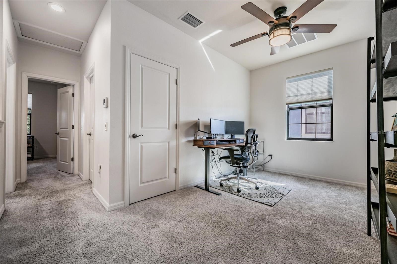 Image 29 of 43 For 5607 Hometown Lane