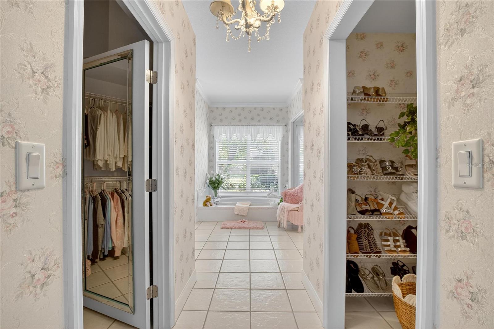 Image 9 of 30 For 940 Ashton Oaks Circle