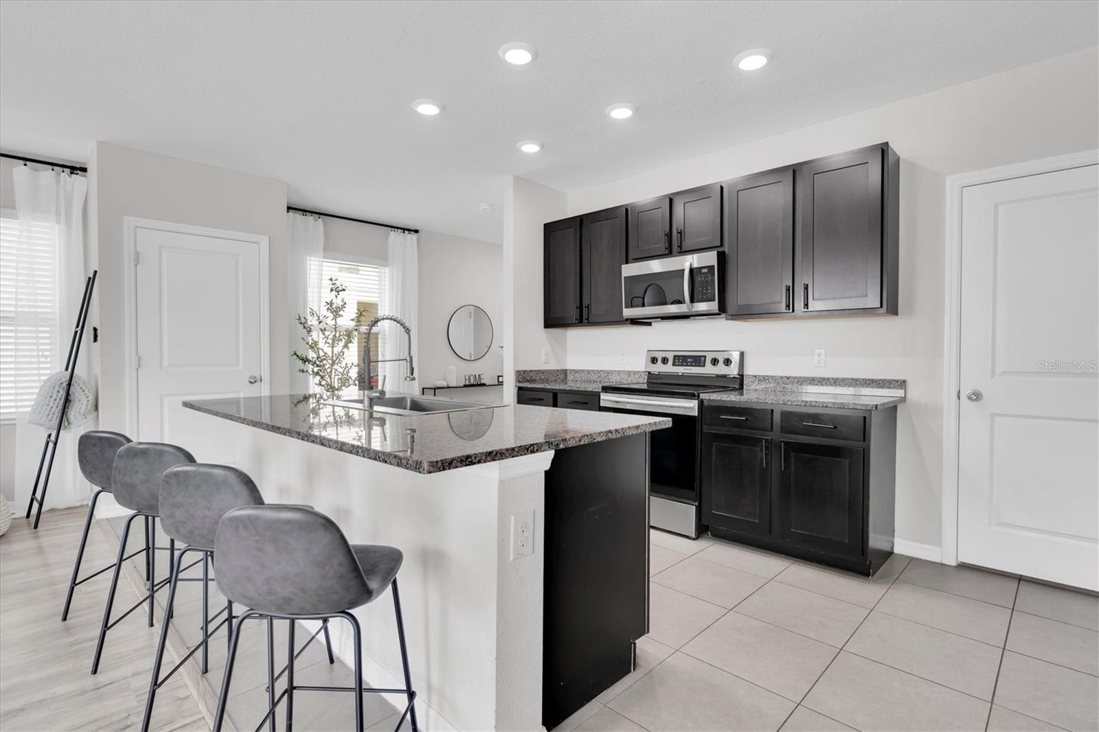 Image 12 of 48 For 7543 Tuscan Bay Circle