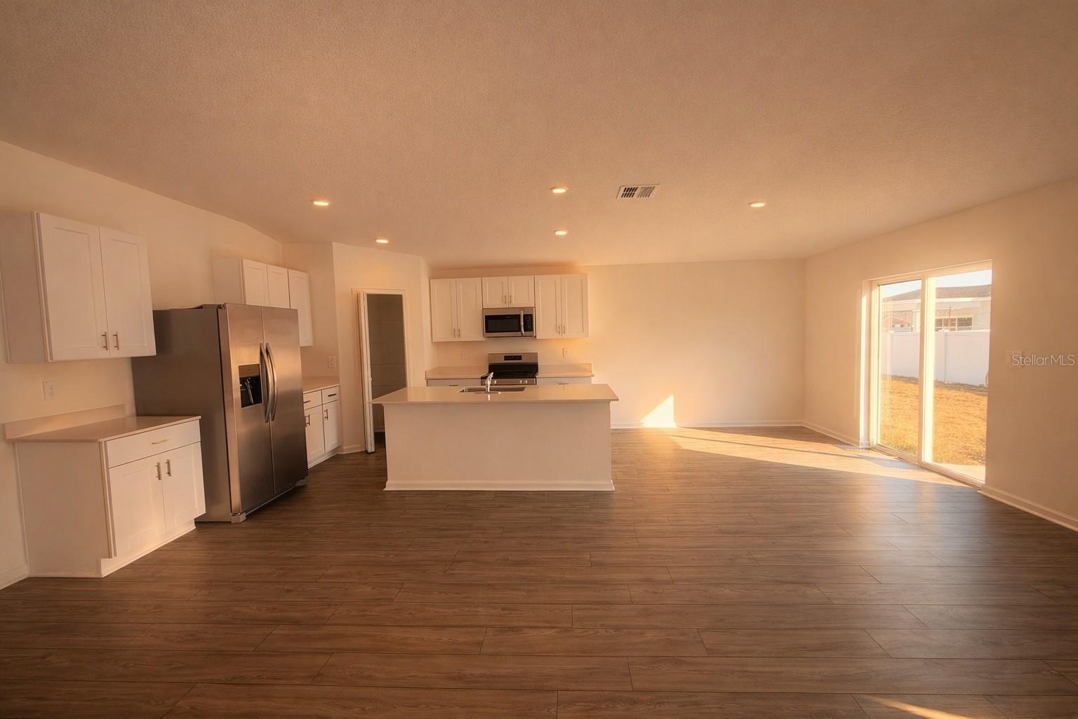 Image 3 of 12 For 4564 84th Street Road