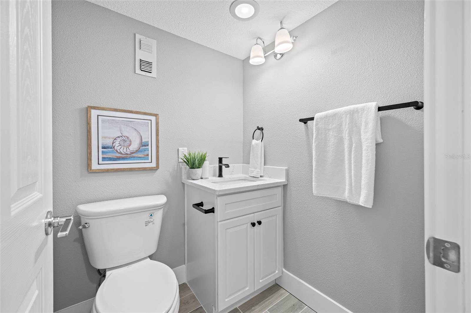 Image 16 of 40 For 1401 Gulf Boulevard 113