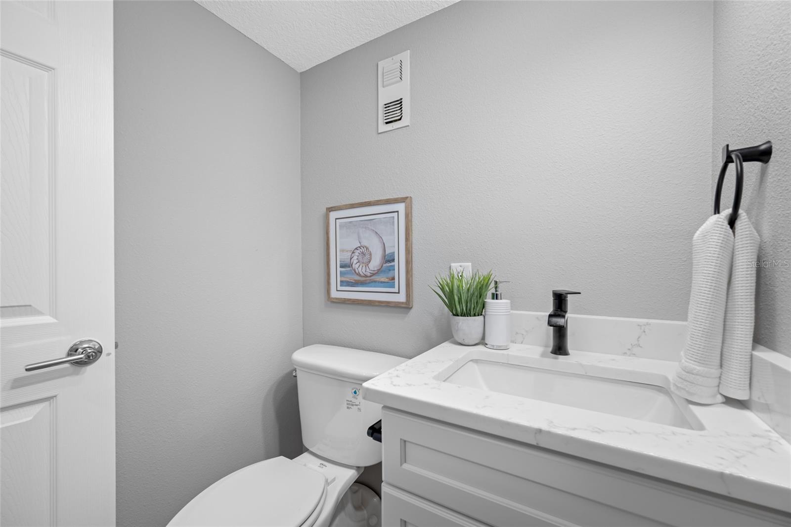 Image 17 of 40 For 1401 Gulf Boulevard 113