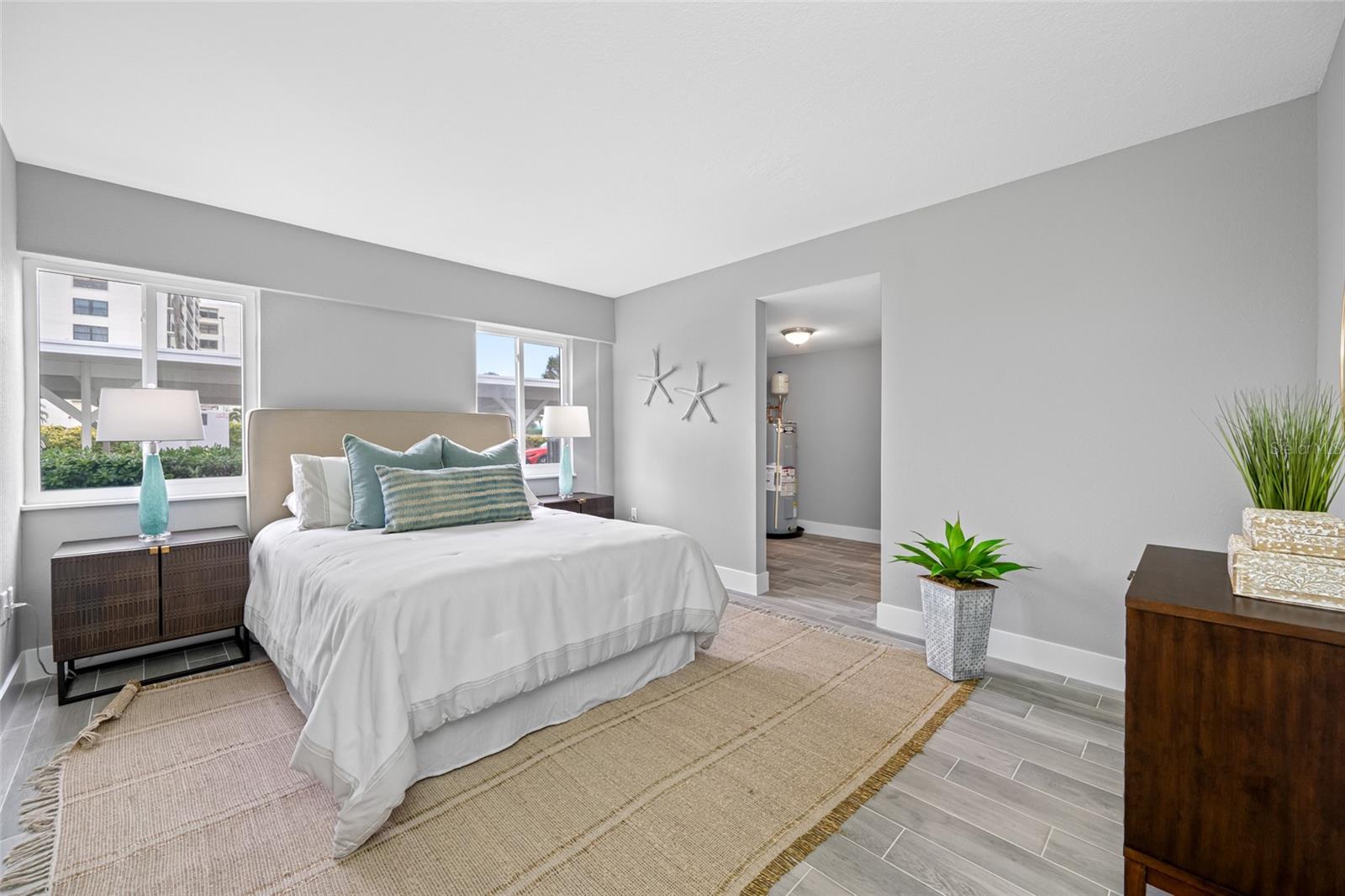 Image 22 of 40 For 1401 Gulf Boulevard 113