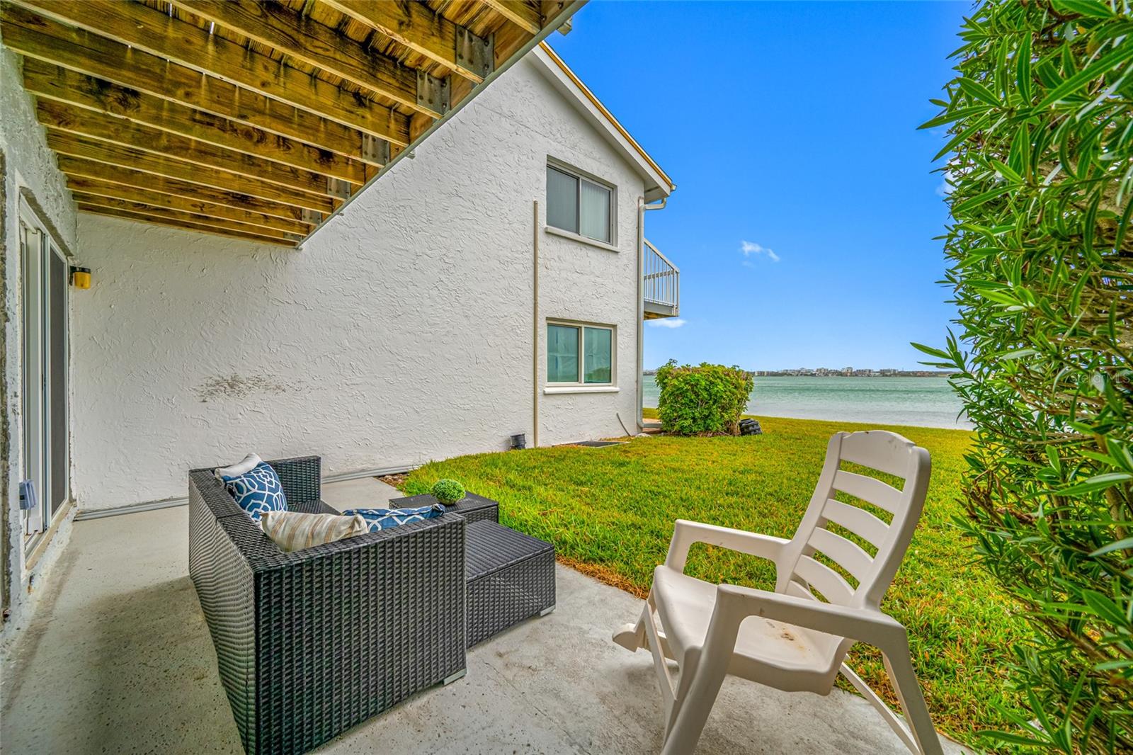 Image 33 of 40 For 1401 Gulf Boulevard 113