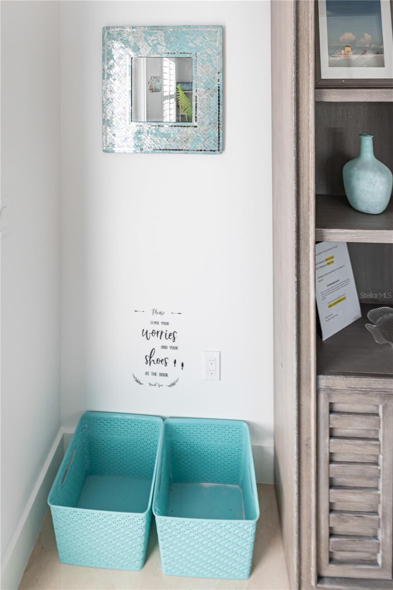 Image 17 of 19 For 6154 Midnight Pass Road A1