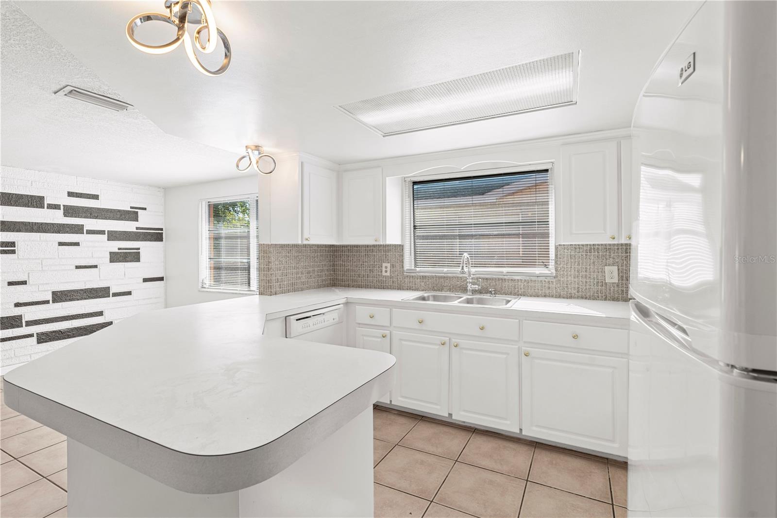 Image 18 of 50 For 1164 Chelsea Lane