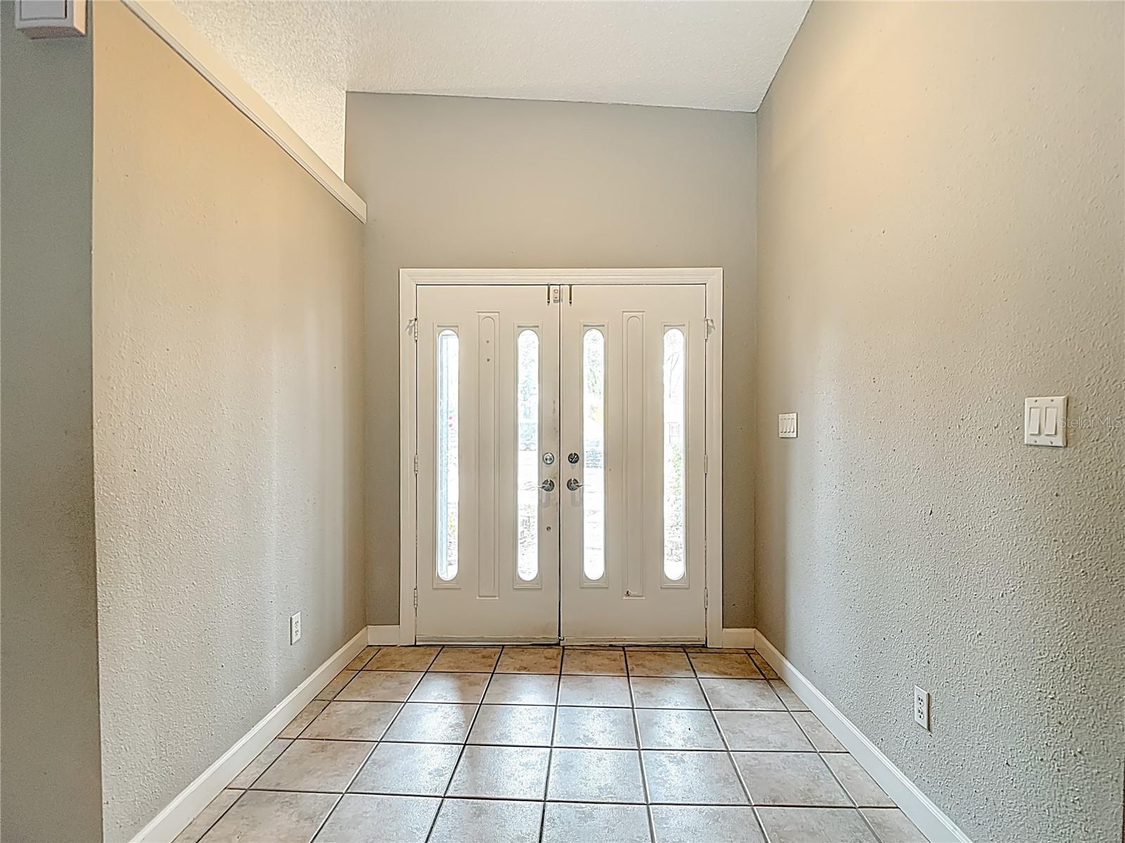 Image 10 of 86 For 1736 Pine Creek Court