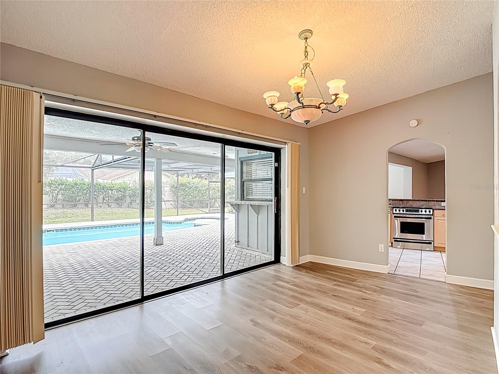 Image 15 of 86 For 1736 Pine Creek Court