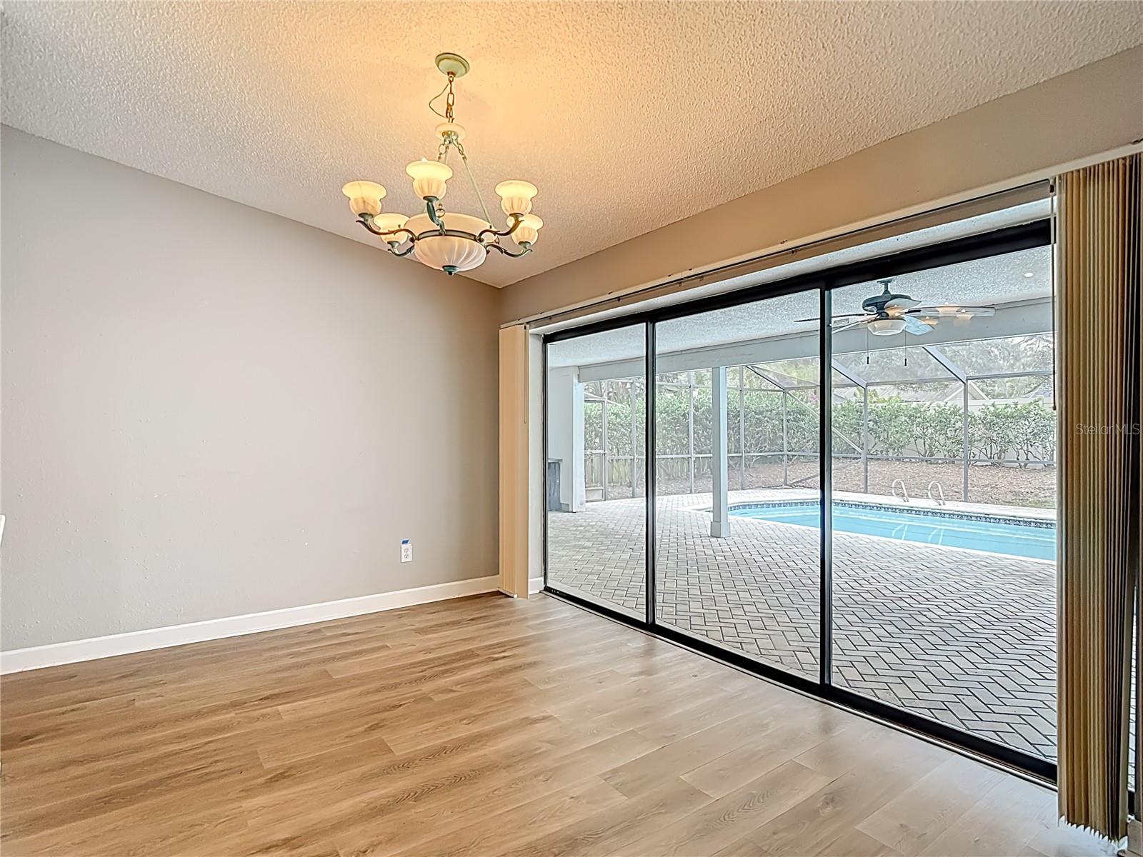 Image 18 of 86 For 1736 Pine Creek Court