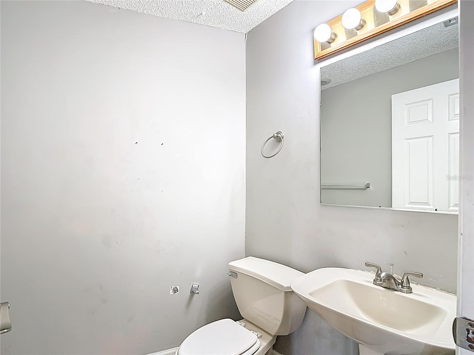 Image 37 of 86 For 1736 Pine Creek Court