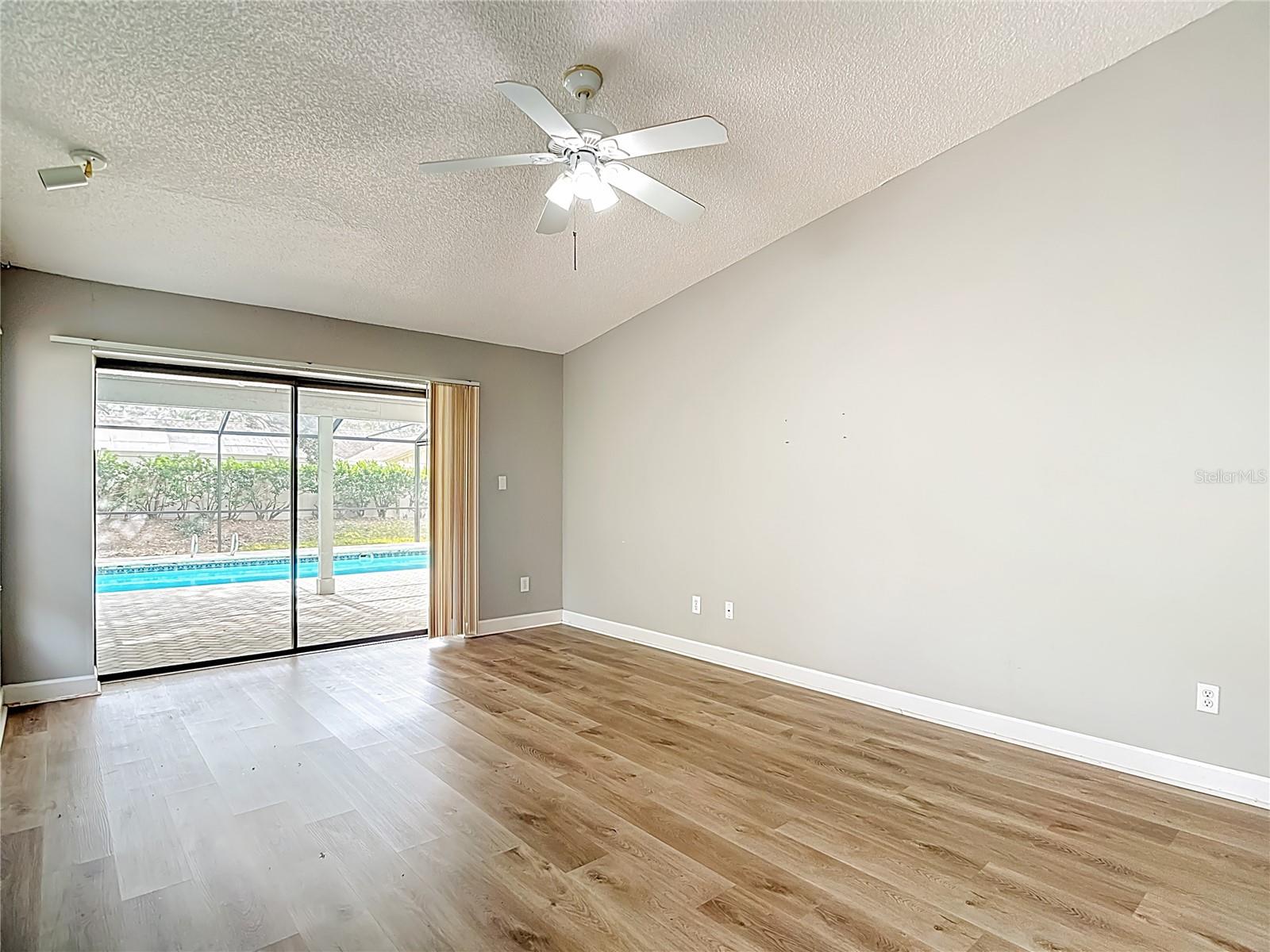 Image 43 of 86 For 1736 Pine Creek Court