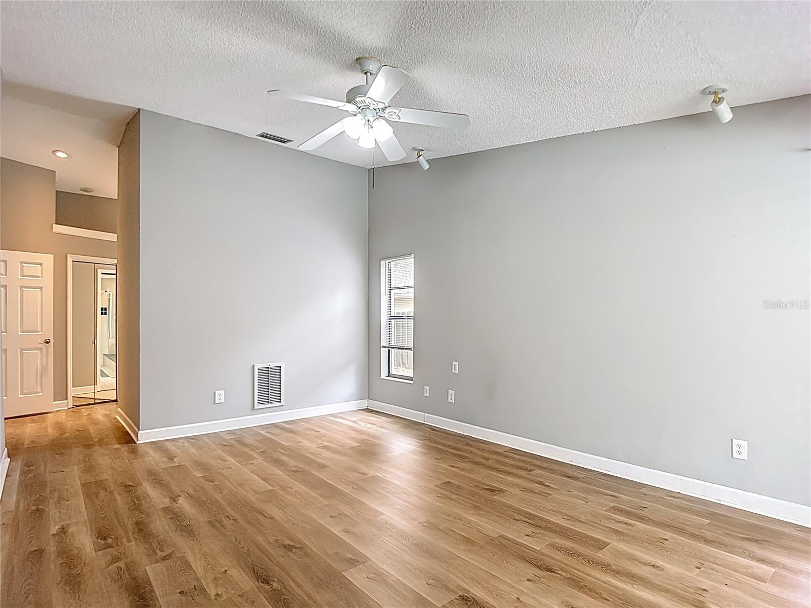 Image 45 of 86 For 1736 Pine Creek Court