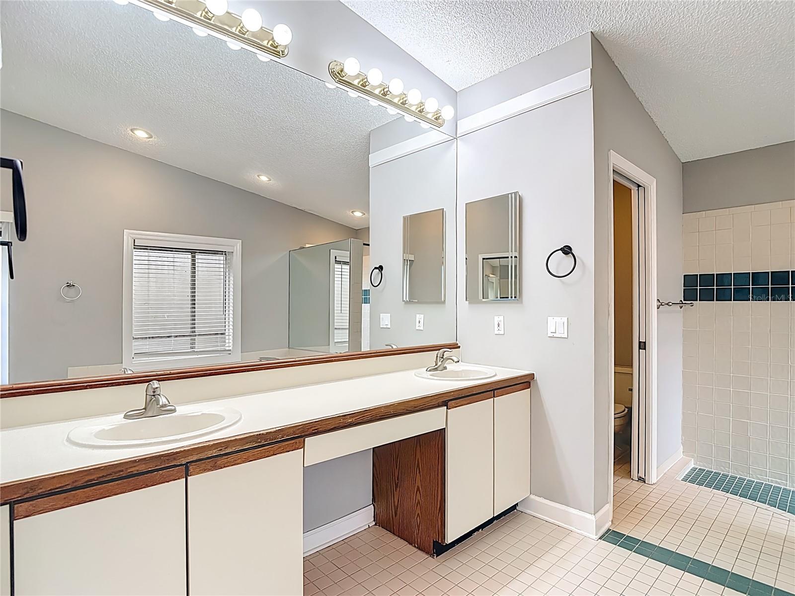 Image 48 of 86 For 1736 Pine Creek Court