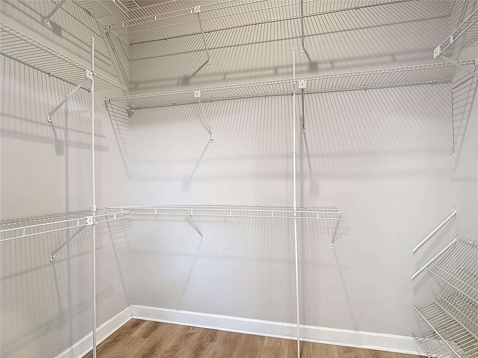 Image 52 of 86 For 1736 Pine Creek Court